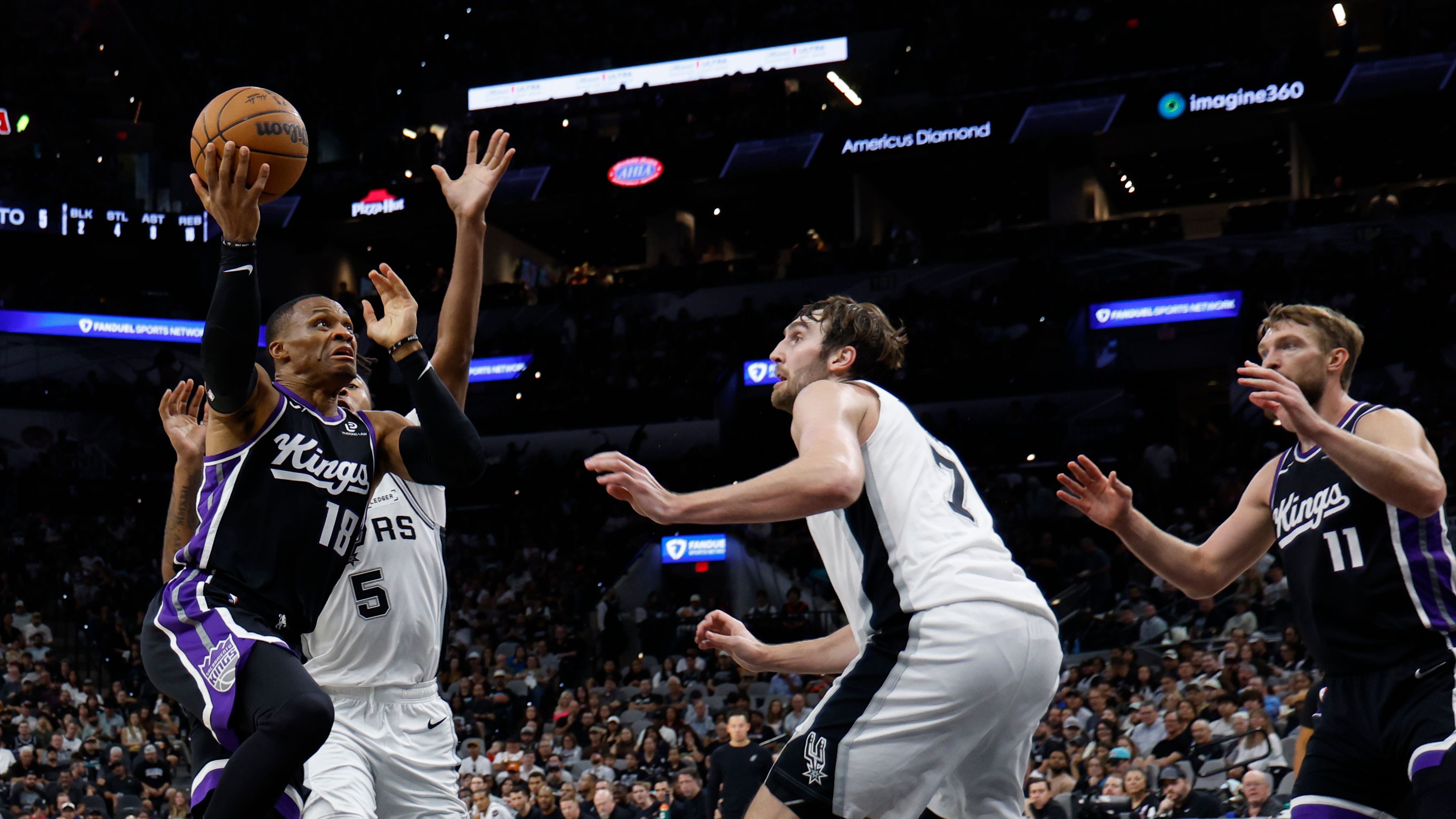 Sacramento Kings v San Antonio Spurs