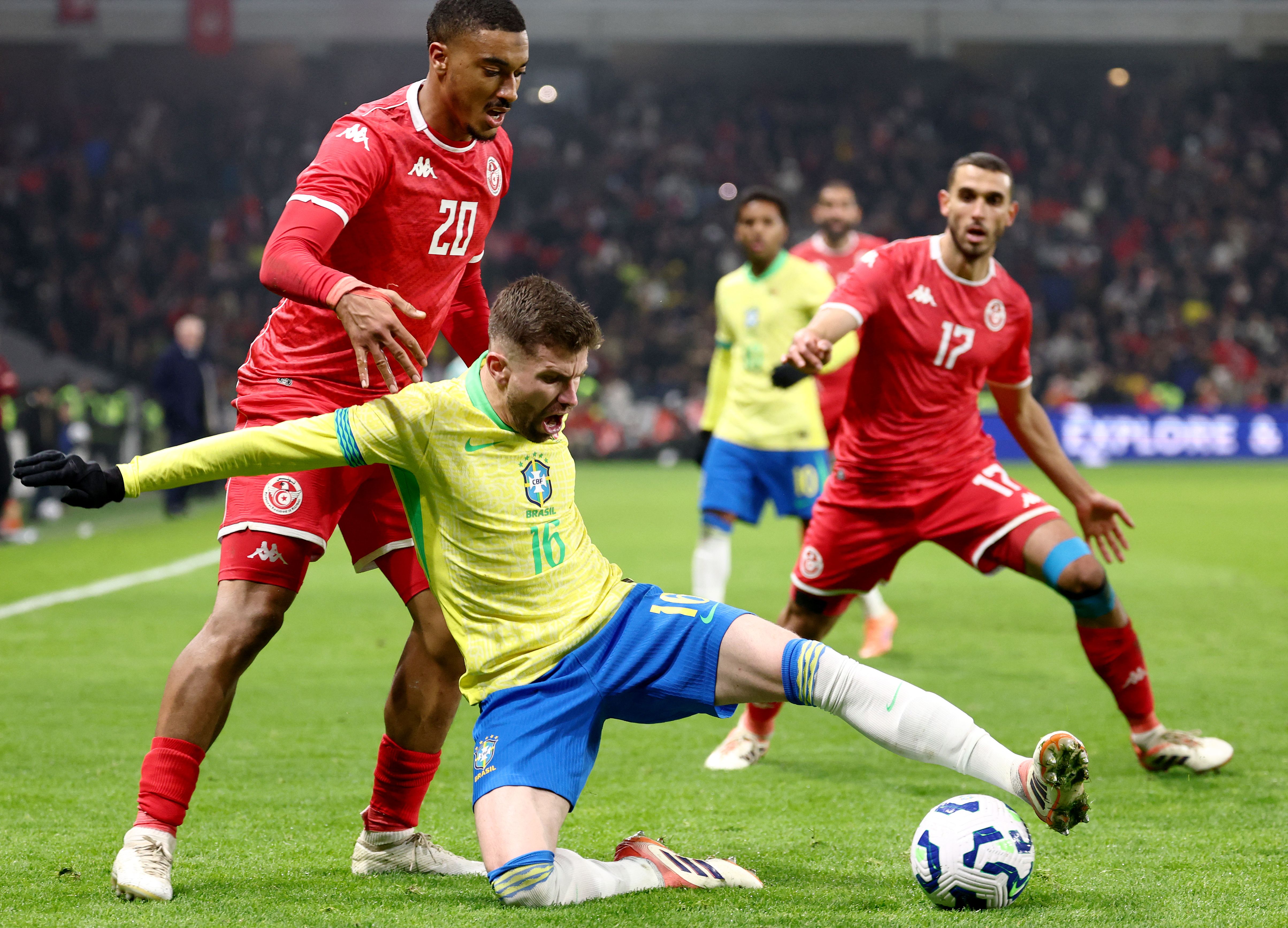 FBL-BRA-TUN-FRIENDLY