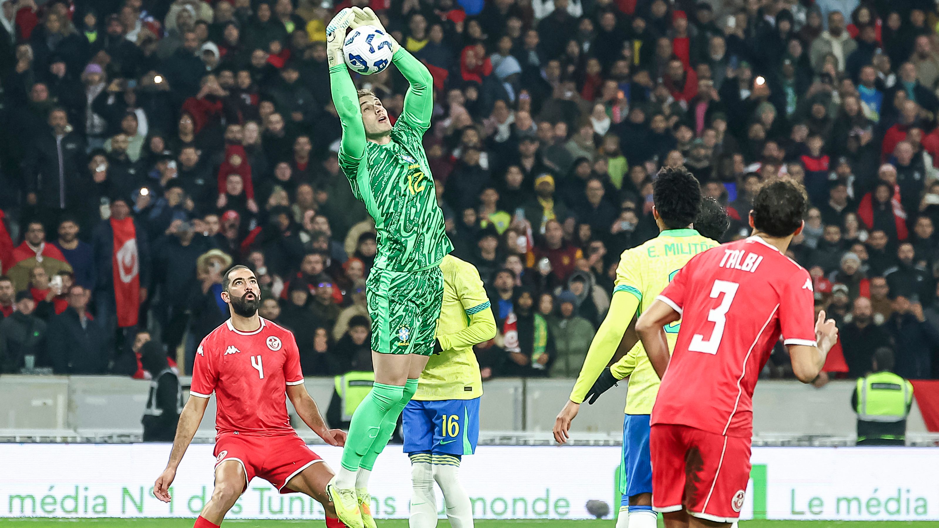 FBL-BRA-TUN-FRIENDLY