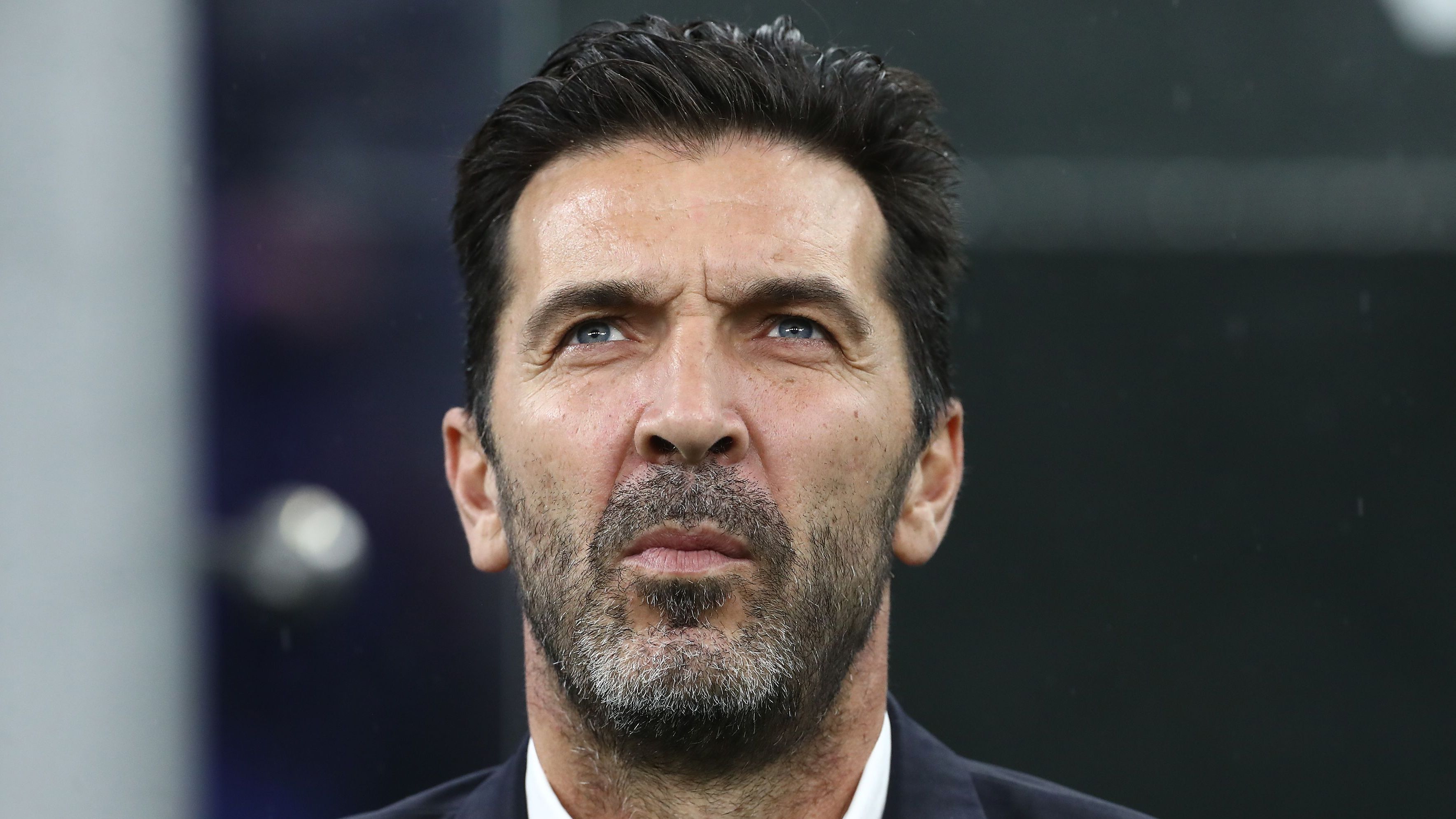 بوفون: المنتخب الإيطالي سيتجاوز محنة كأس العالم بالسحر والضغوط