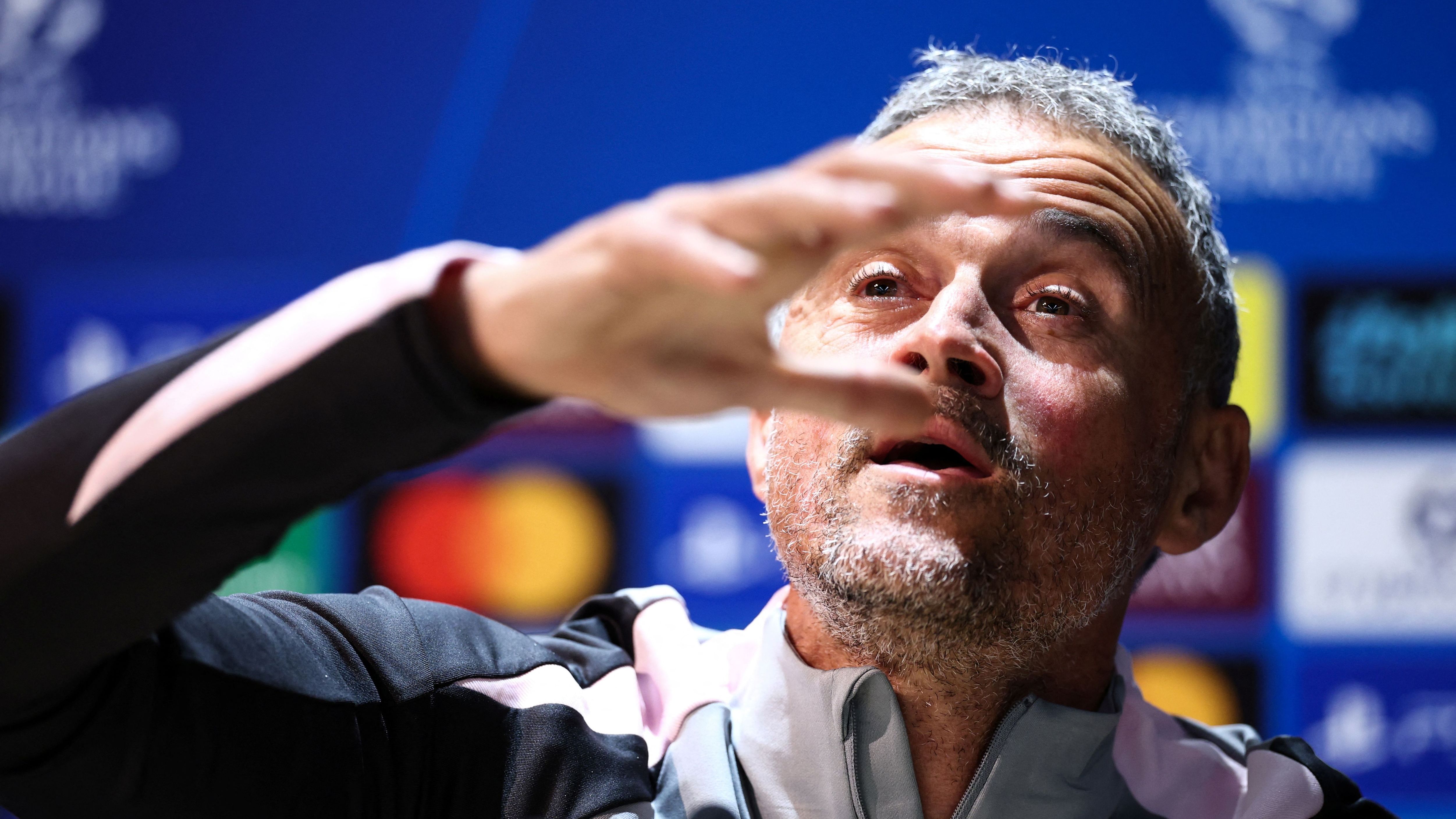 FBL-EUR-C1-PSG-PRESSER