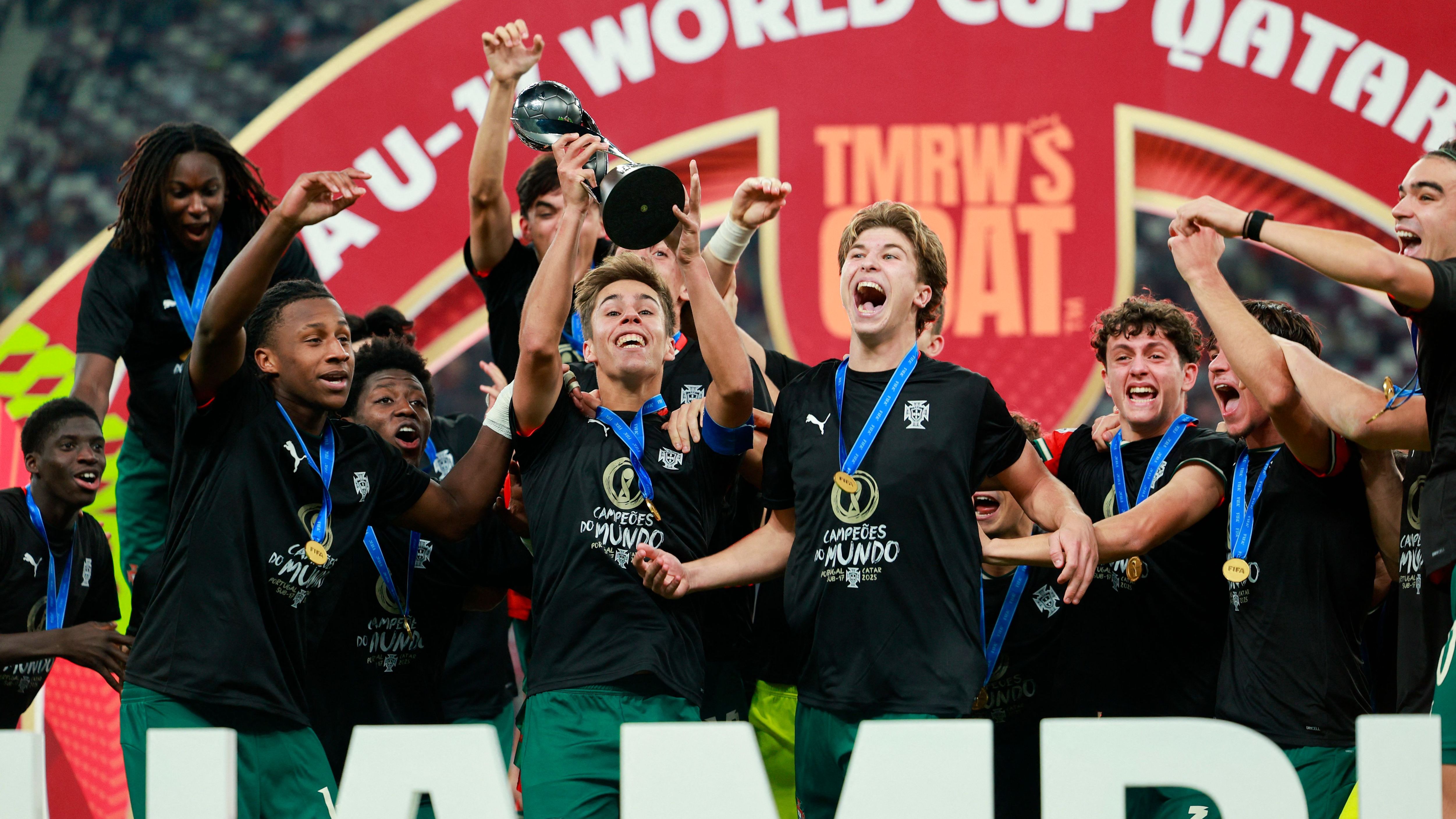 FBL-U17-WC-2025-POR-AUT-PODIUM