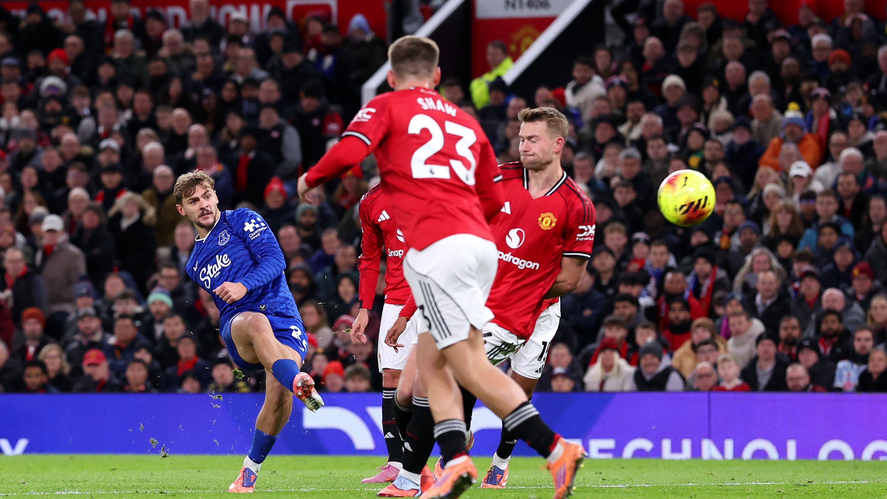 مباراة مانشستر يونايتد ضد إيفرتون