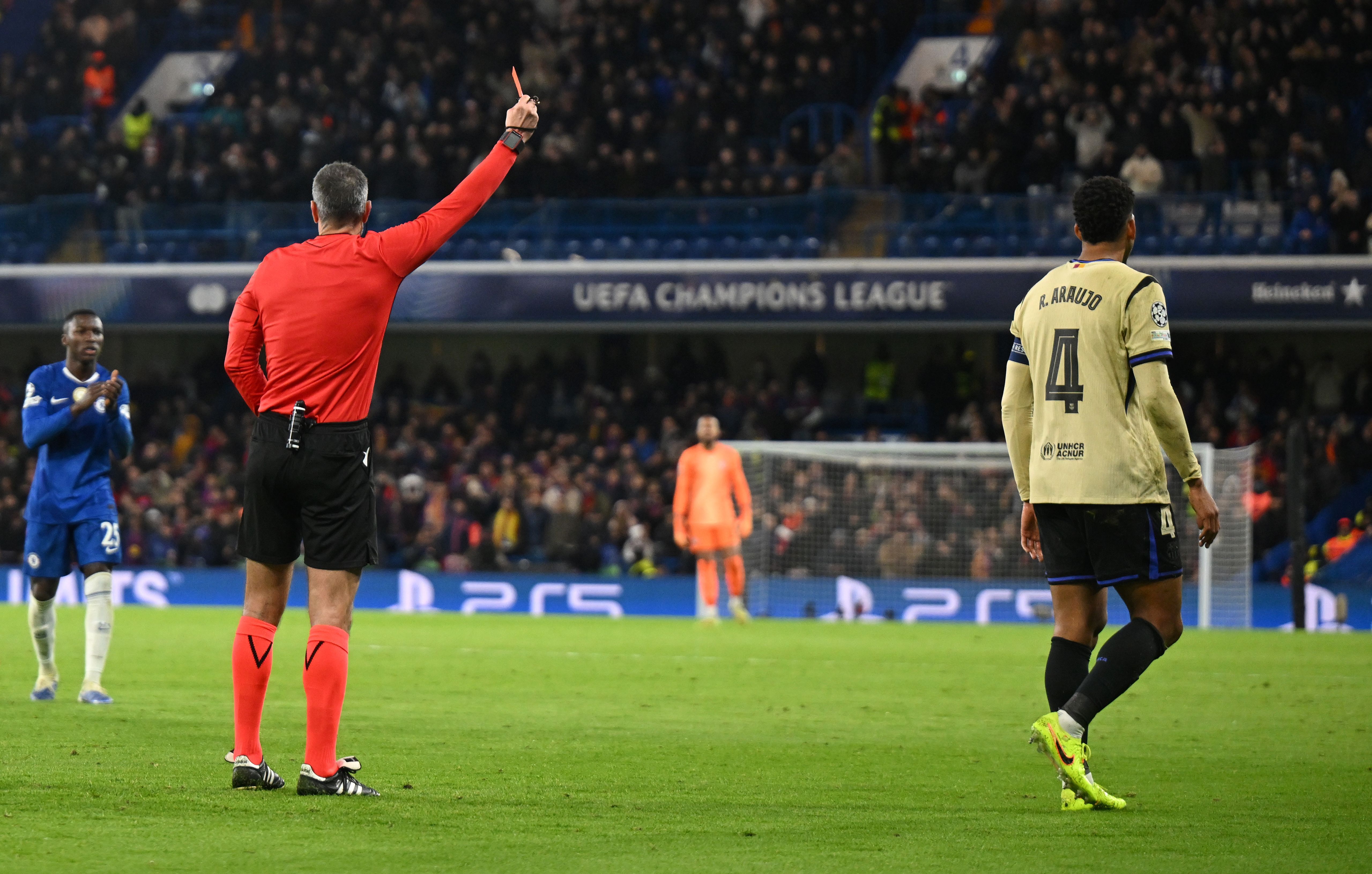 ″لأسباب نفسية”.. أراوخو يطلب الابتعاد عن المشاركة وبرشلونة يرد | كووورة