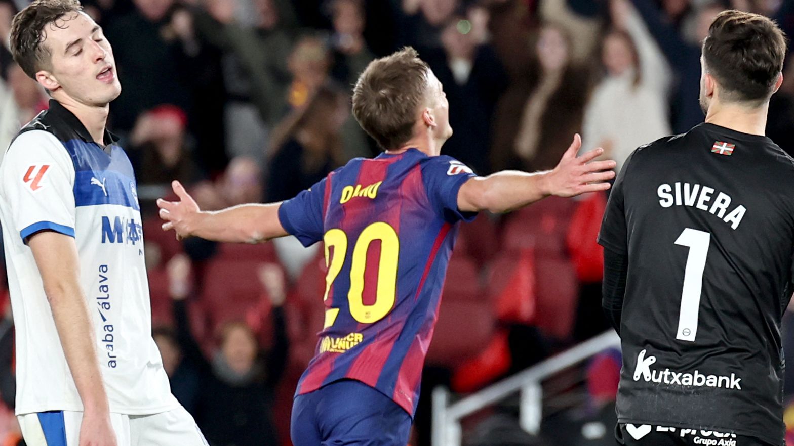 Dani Olmo doblete Barcelona Camp Nou Getty Images