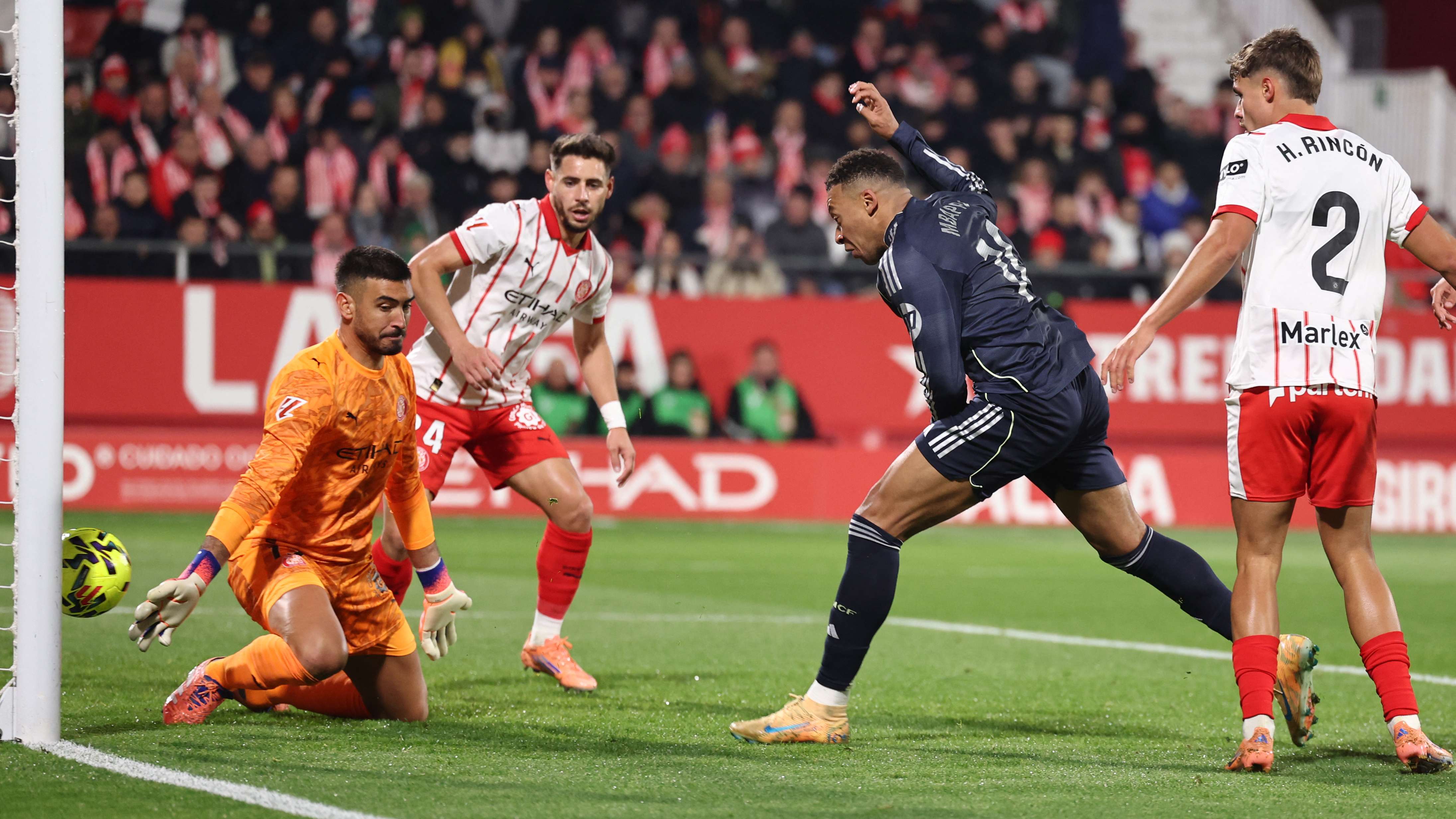 FBL-ESP-LIGA-GIRONA-REAL MADRID