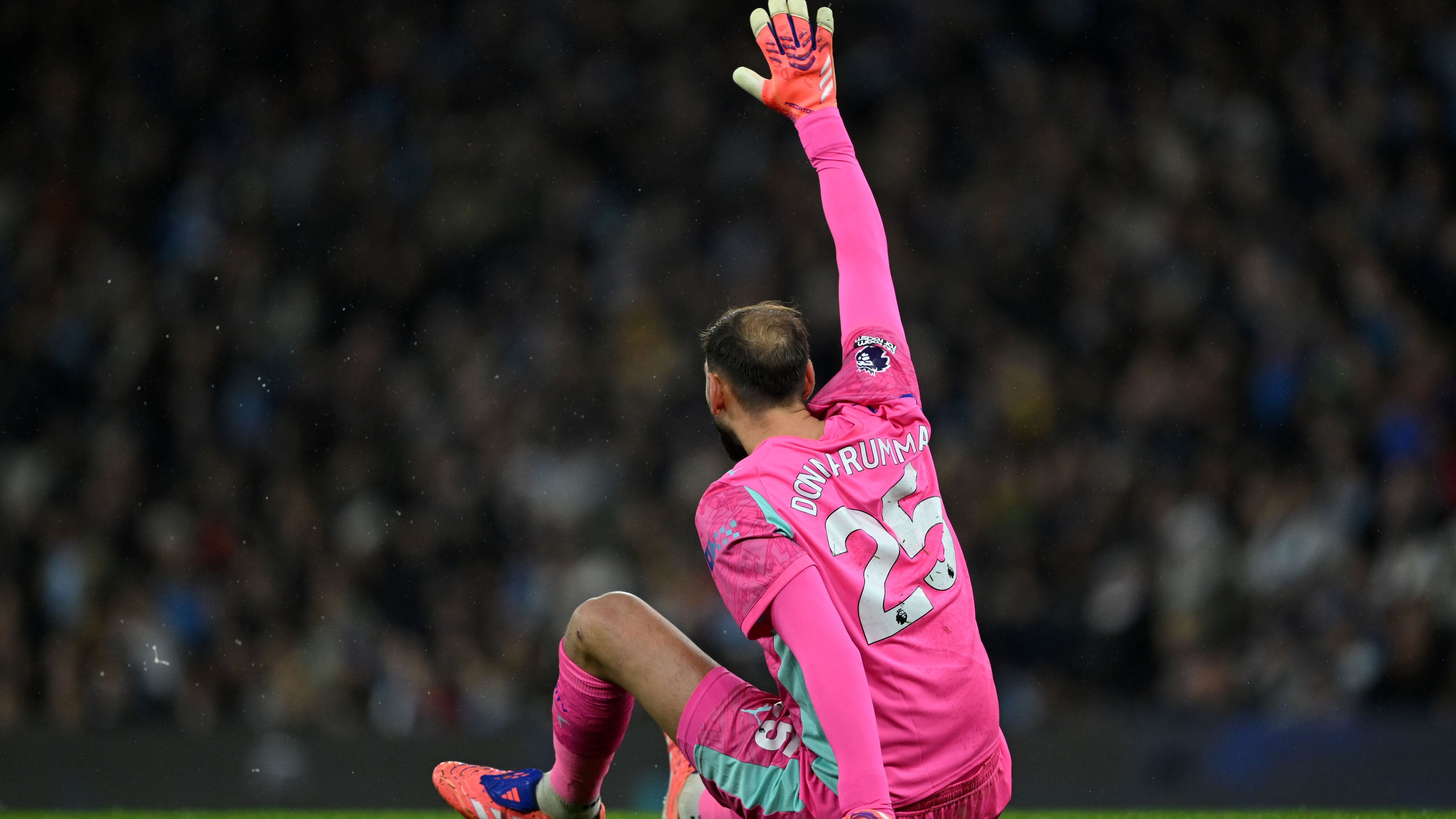 Manchester City v Leeds United - Premier League