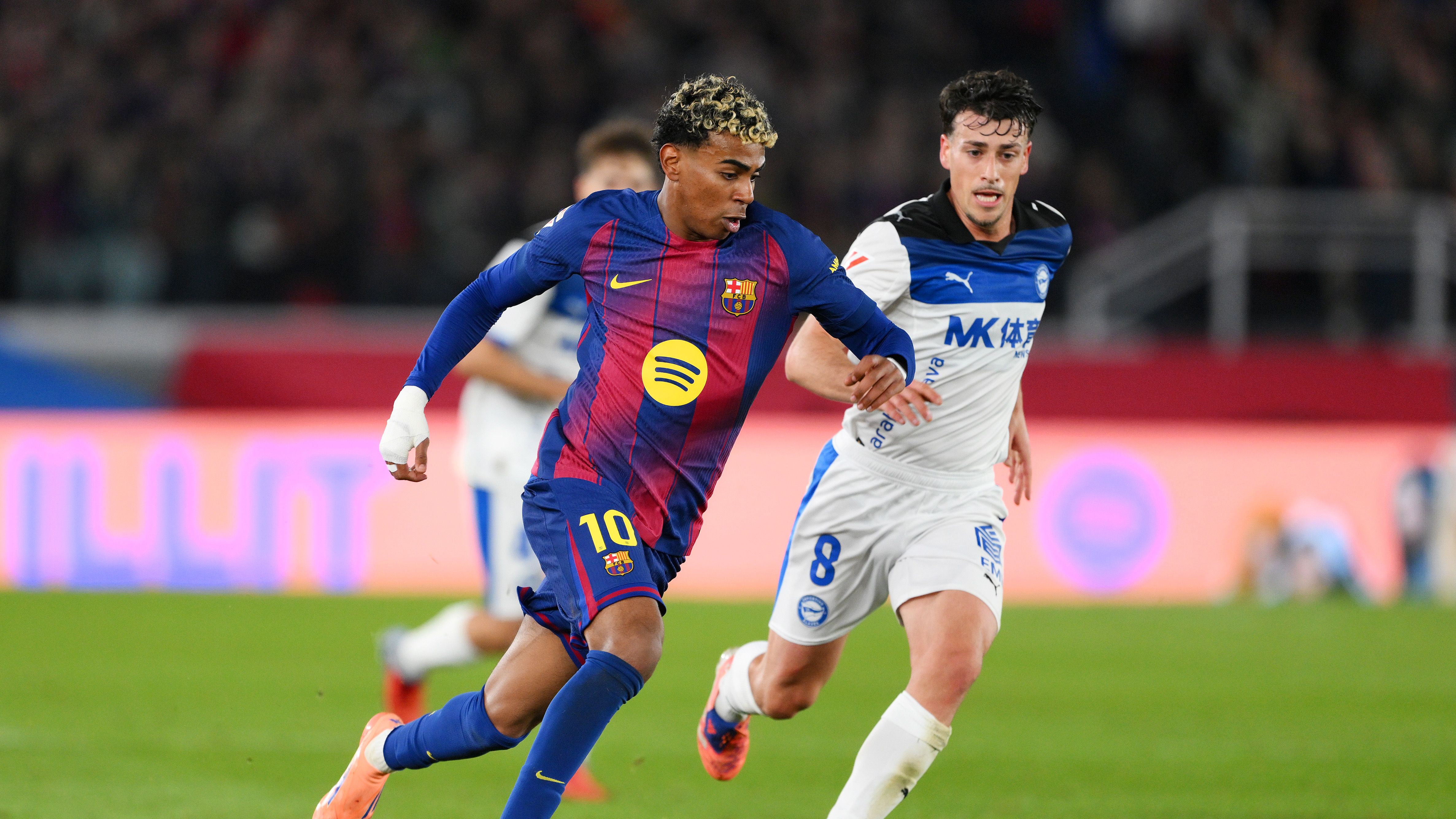 FC Barcelona v Deportivo Alaves - LaLiga EA Sports