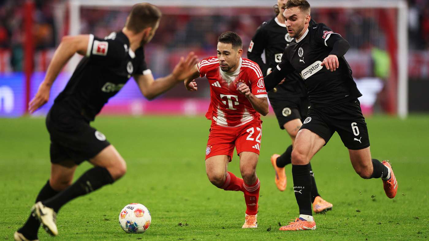 FC Bayern München v FC St. Pauli - Bundesliga