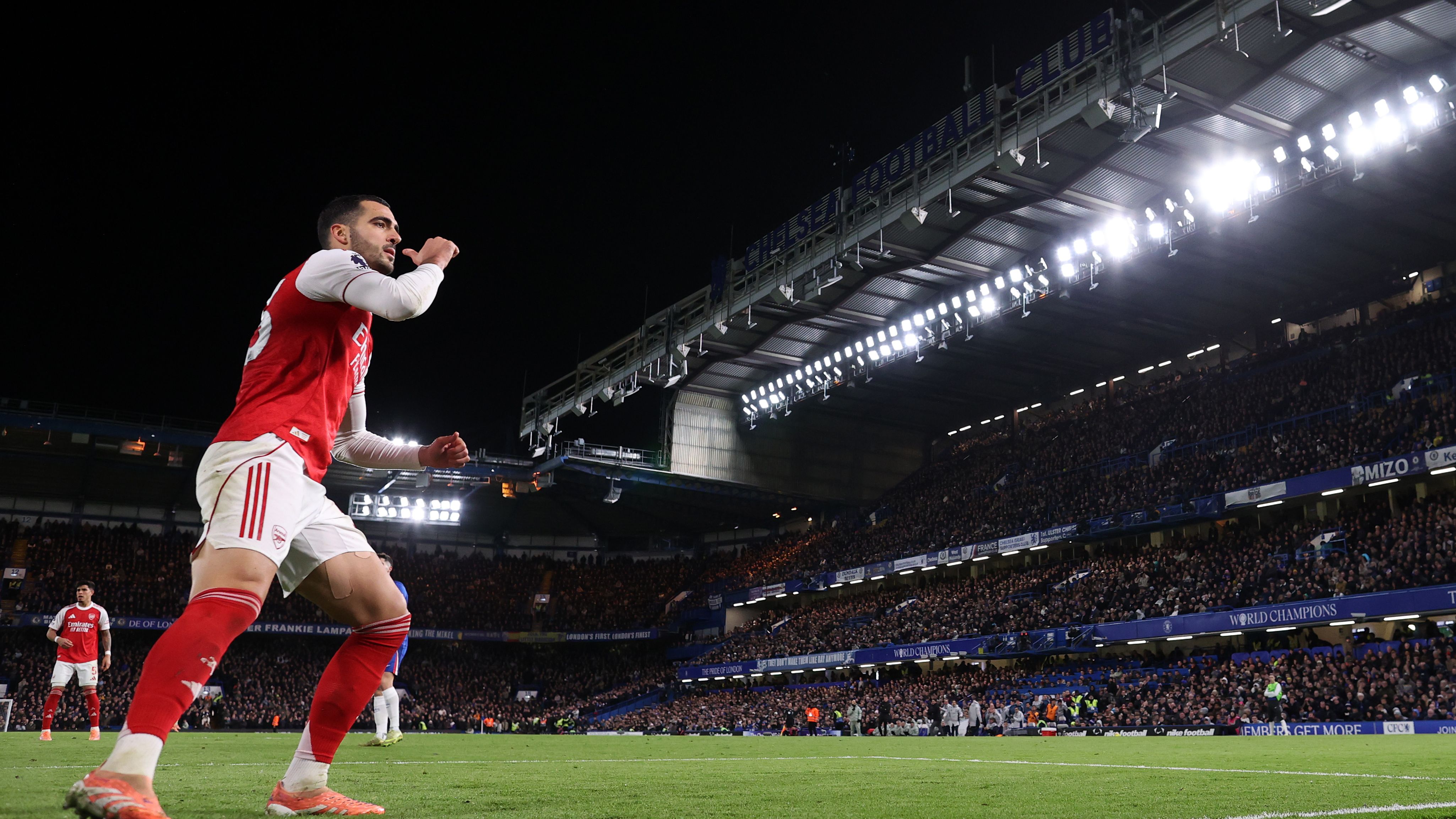 Chelsea Arsenal derbi 1-1 Garnacho Merino cabezazos