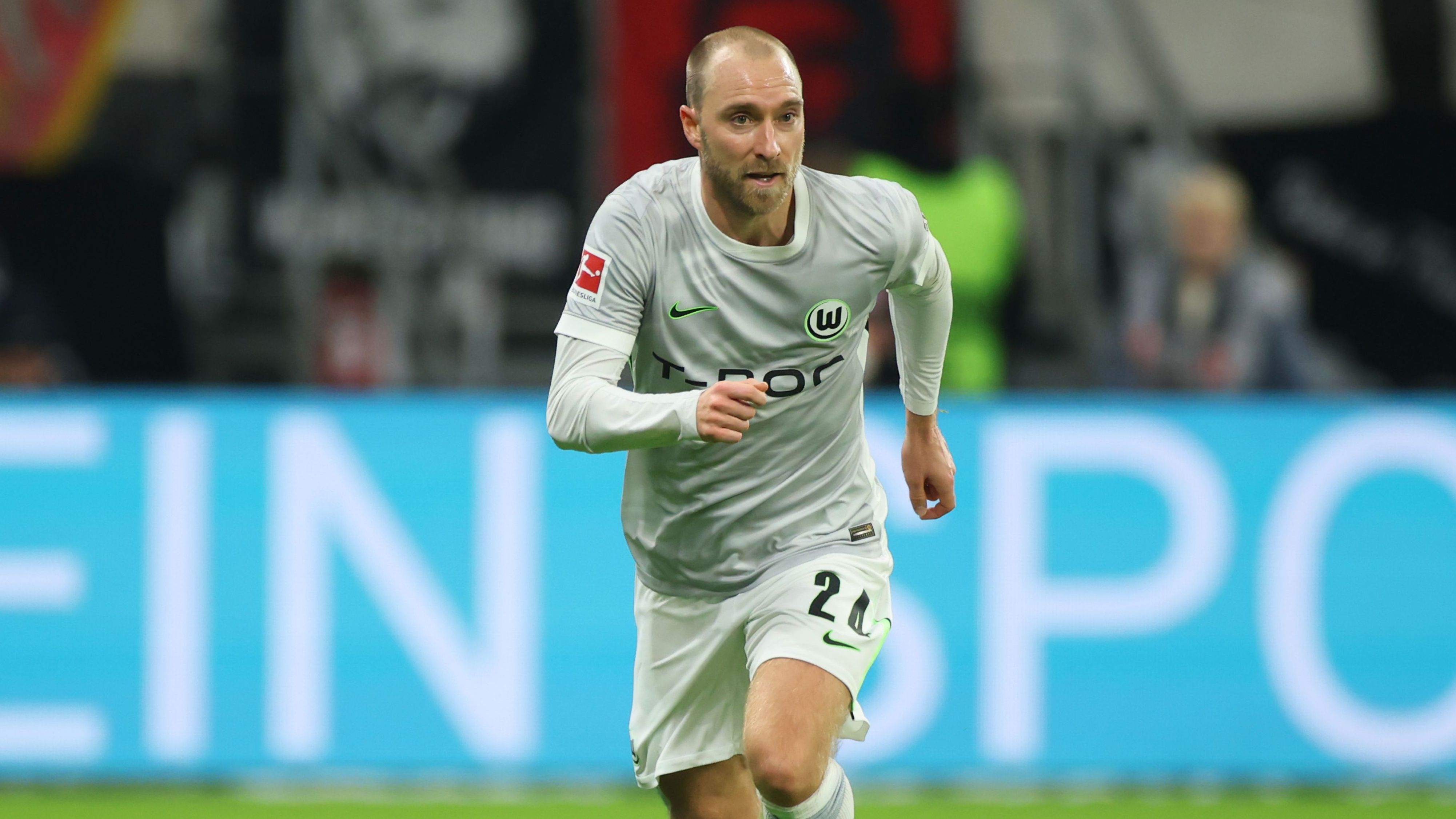 Eintracht Frankfurt v VfL Wolfsburg - Bundesliga