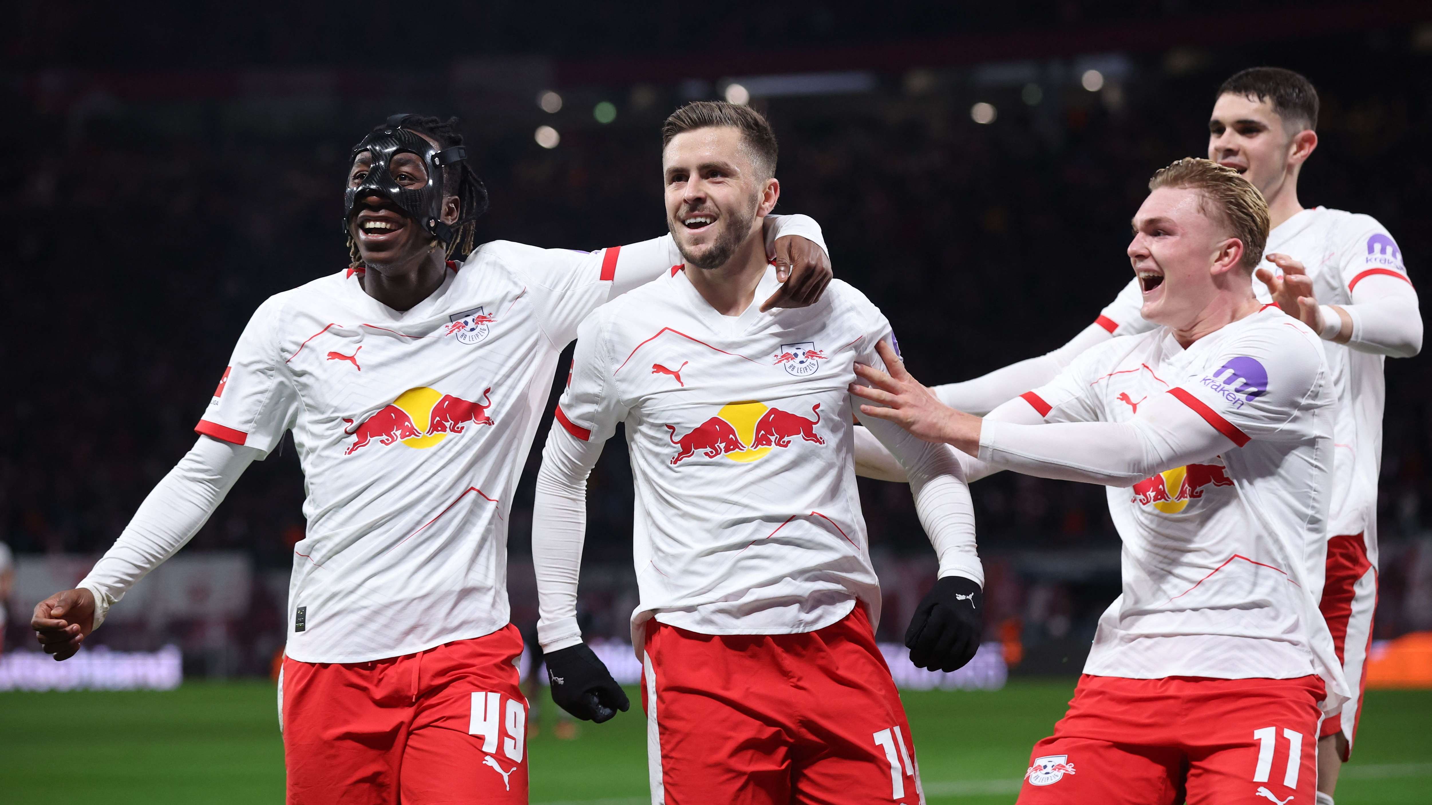 FBL-GER-BUNDESLIGA-LEIPZIG-FRANKFURT