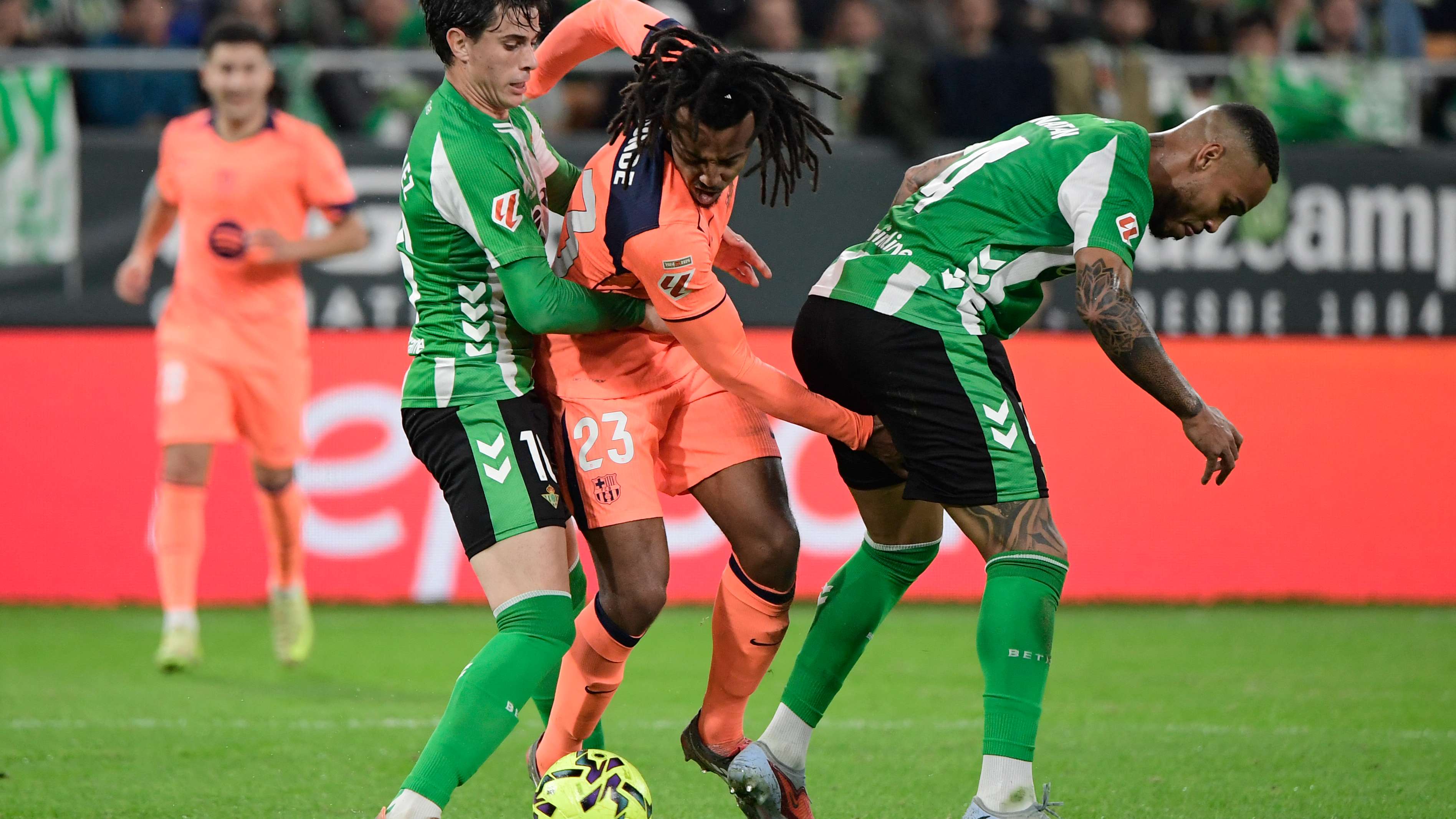 FBL-ESP-LIGA-REAL BETIS-BARCELONA