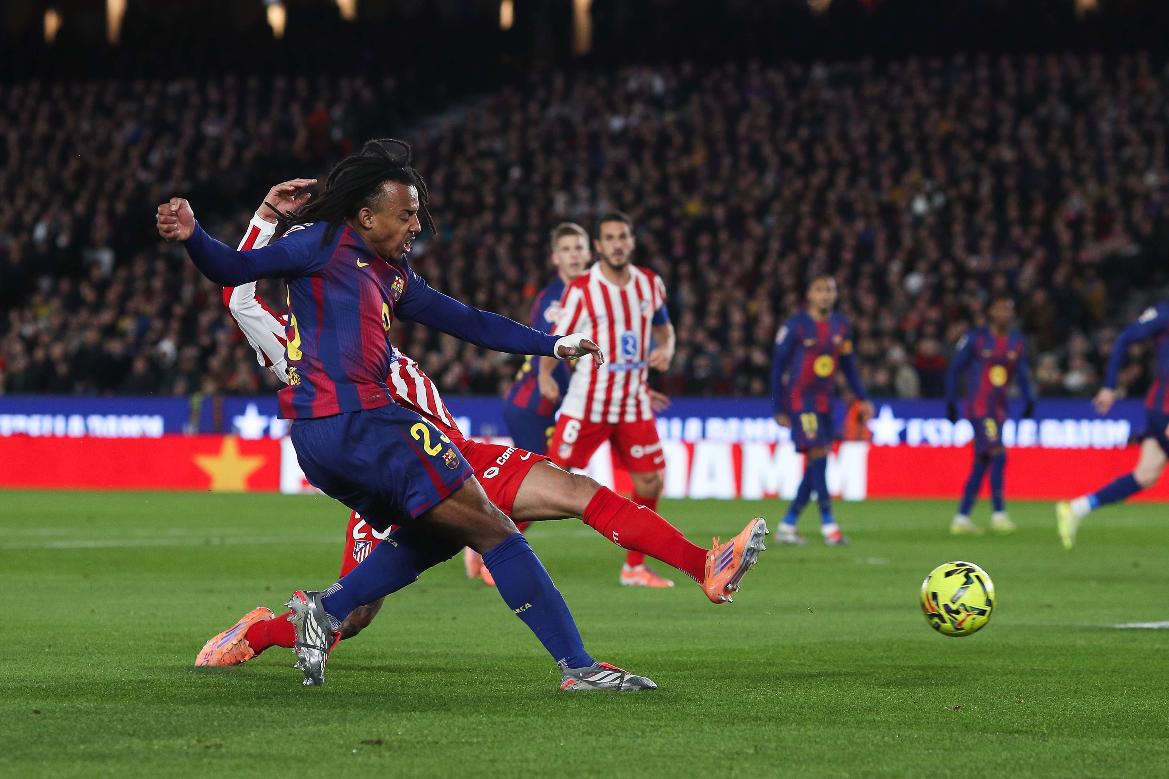 FC Barcelona v Atletico de Madrid - LaLiga EA Sports