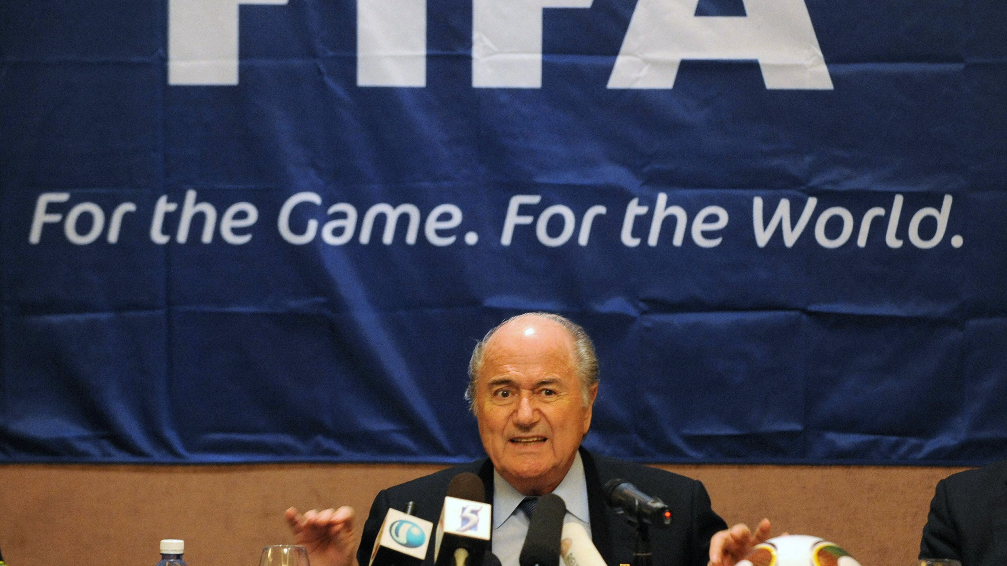 شرارة ألمانية ودعم مفاجئ من بلاتر