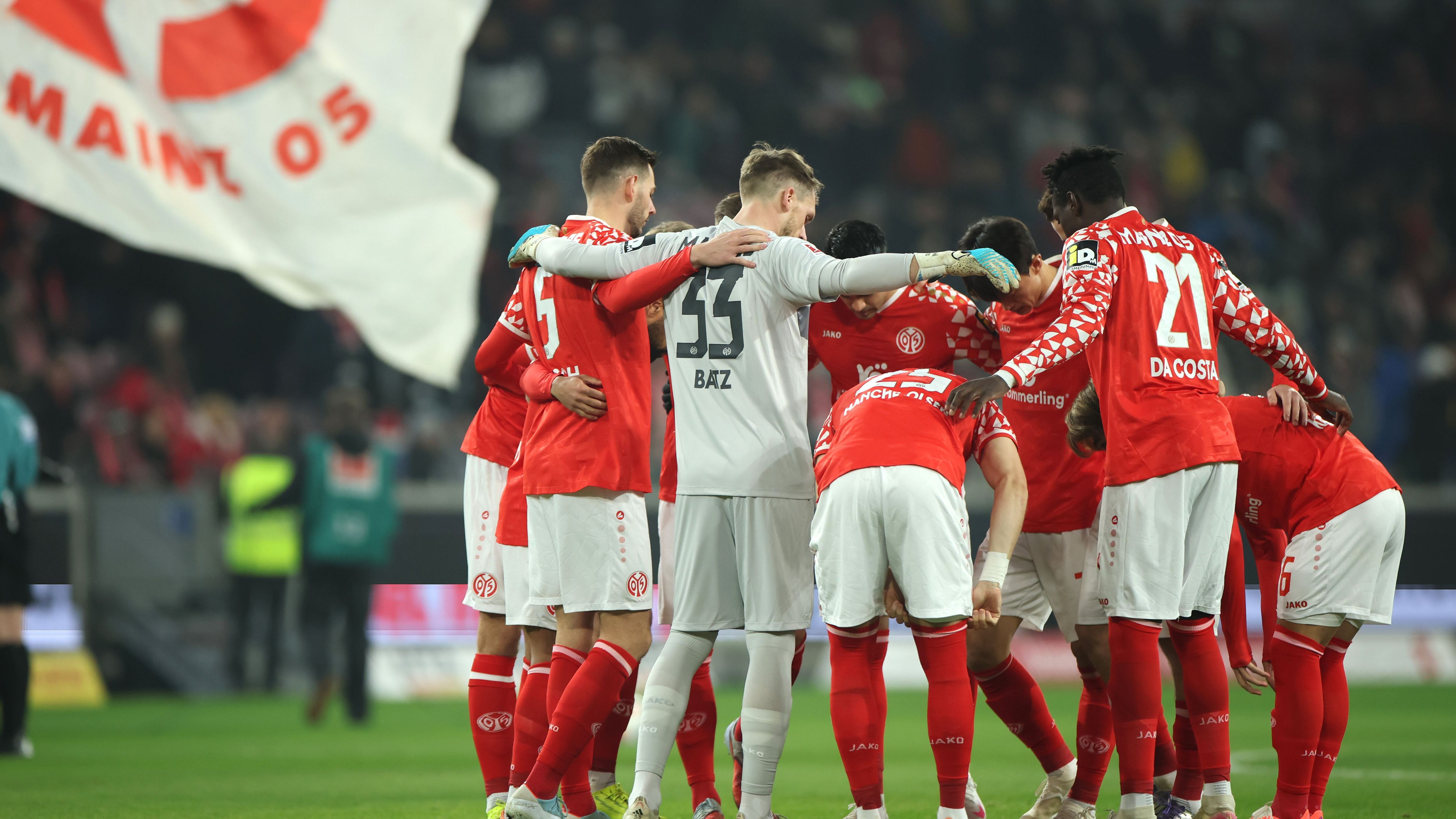 1. FSV Mainz 05 v Borussia Mönchengladbach - Bundesliga