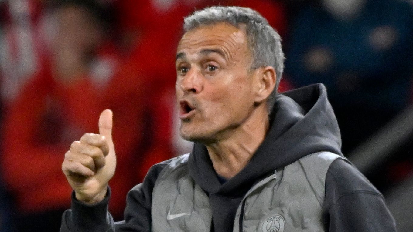 Drew Fernandez transfer rumors Barca PSG January move