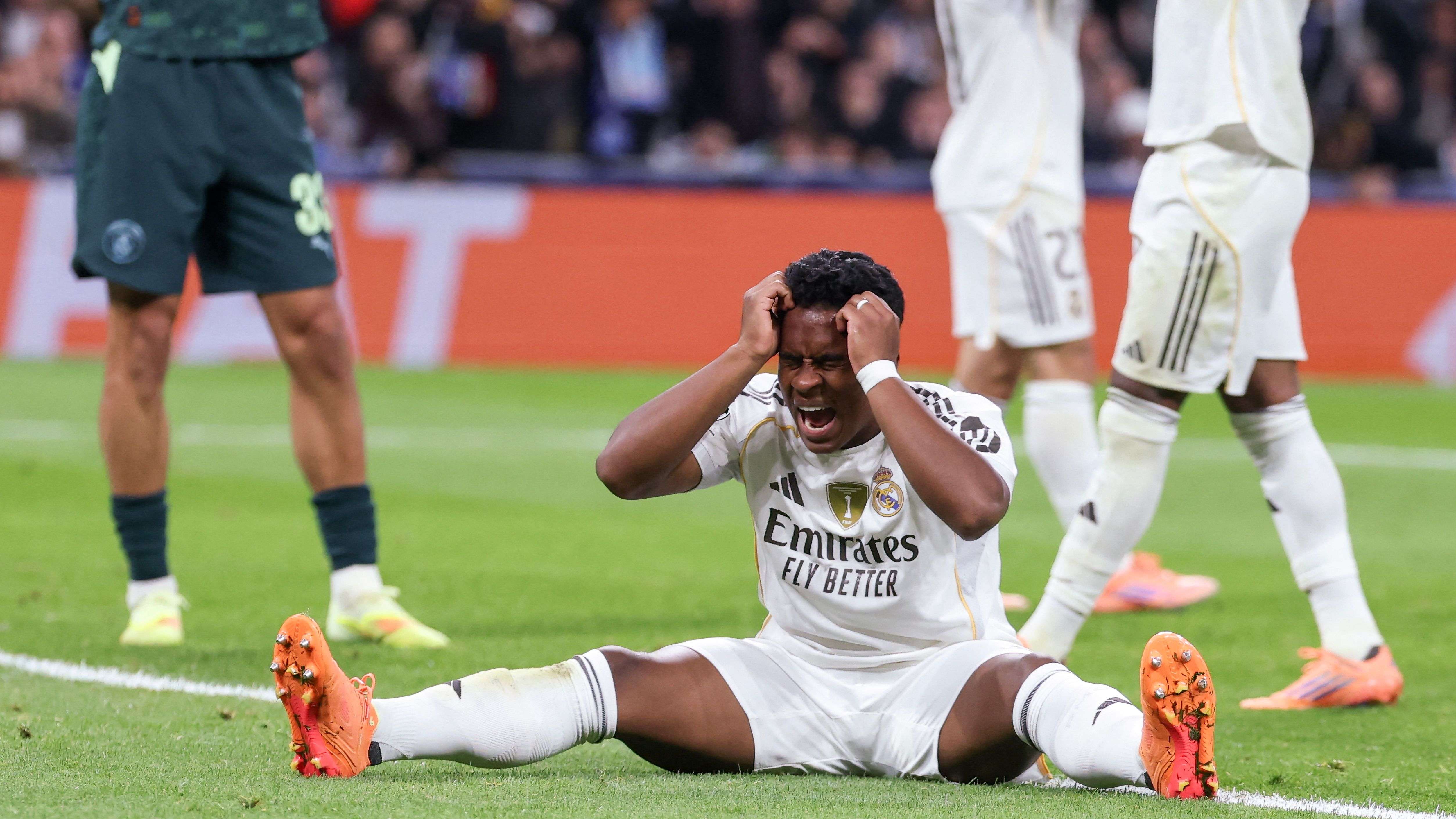 TOPSHOT-FBL-EUR-C1-REAL MADRID-MAN CITY