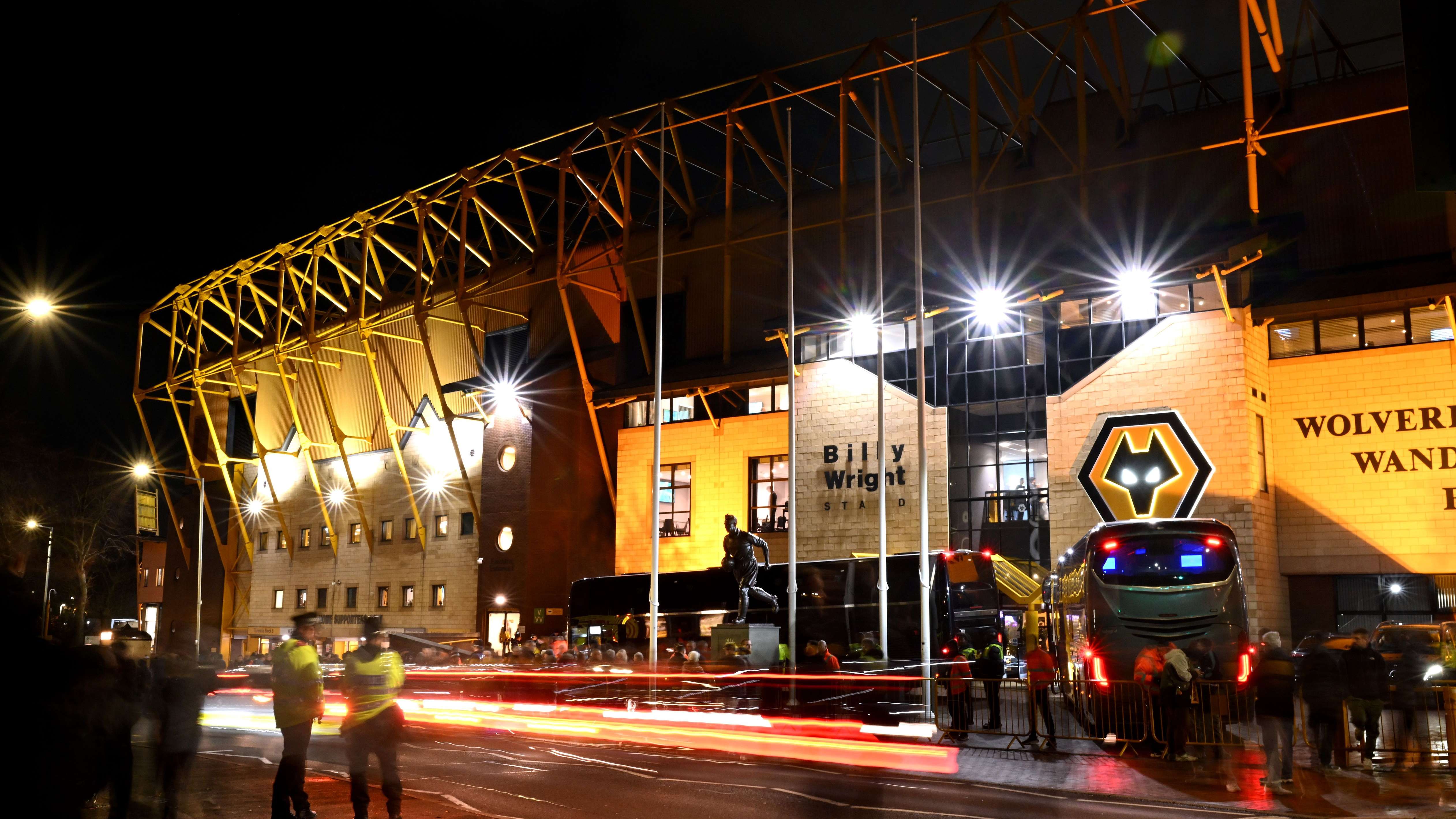 Wolverhampton Wanderers v Manchester United - Premier League