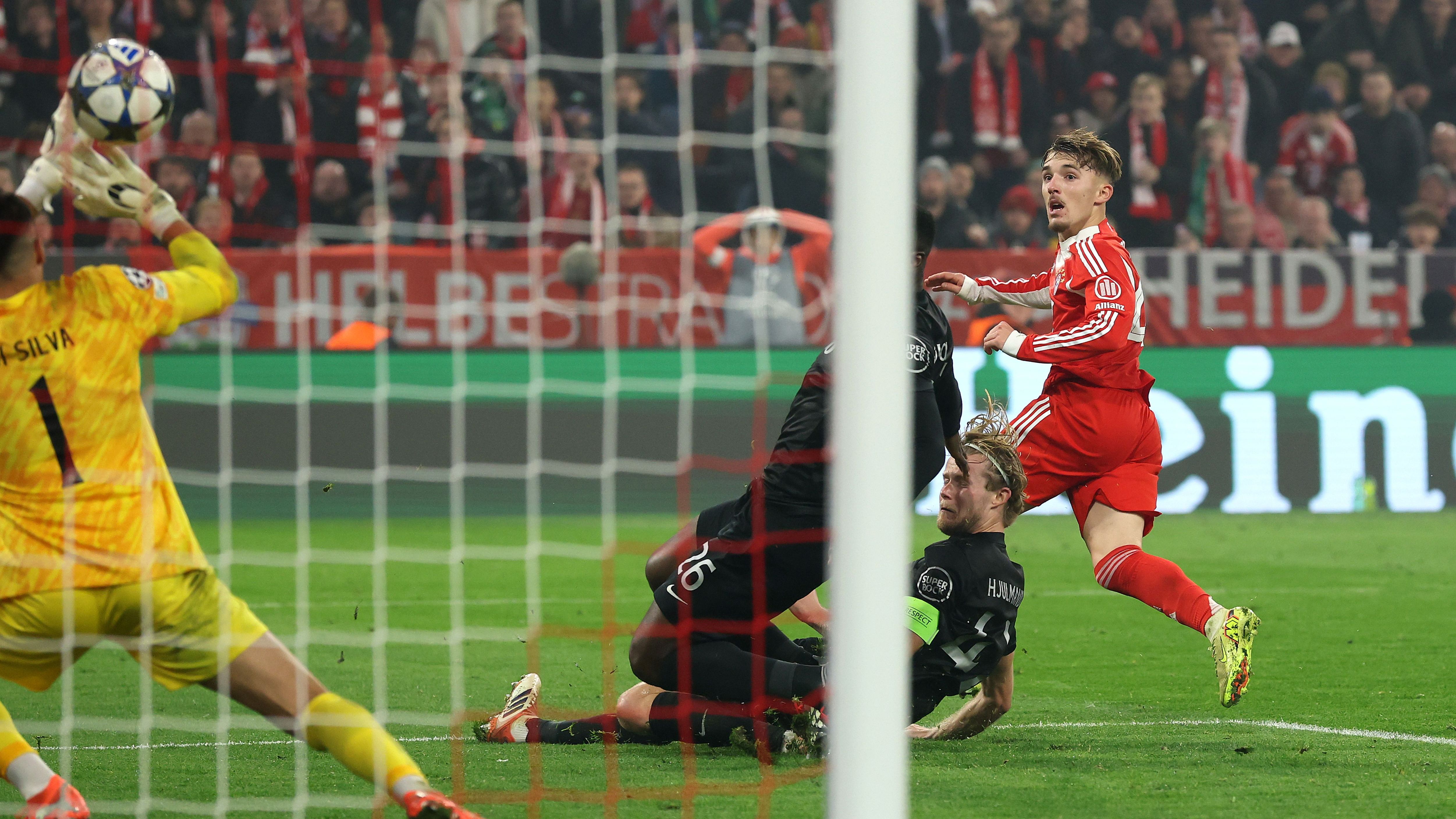 FC Bayern München v Sporting Clube de Portugal - UEFA Champions League 2025/26 League Phase MD6
