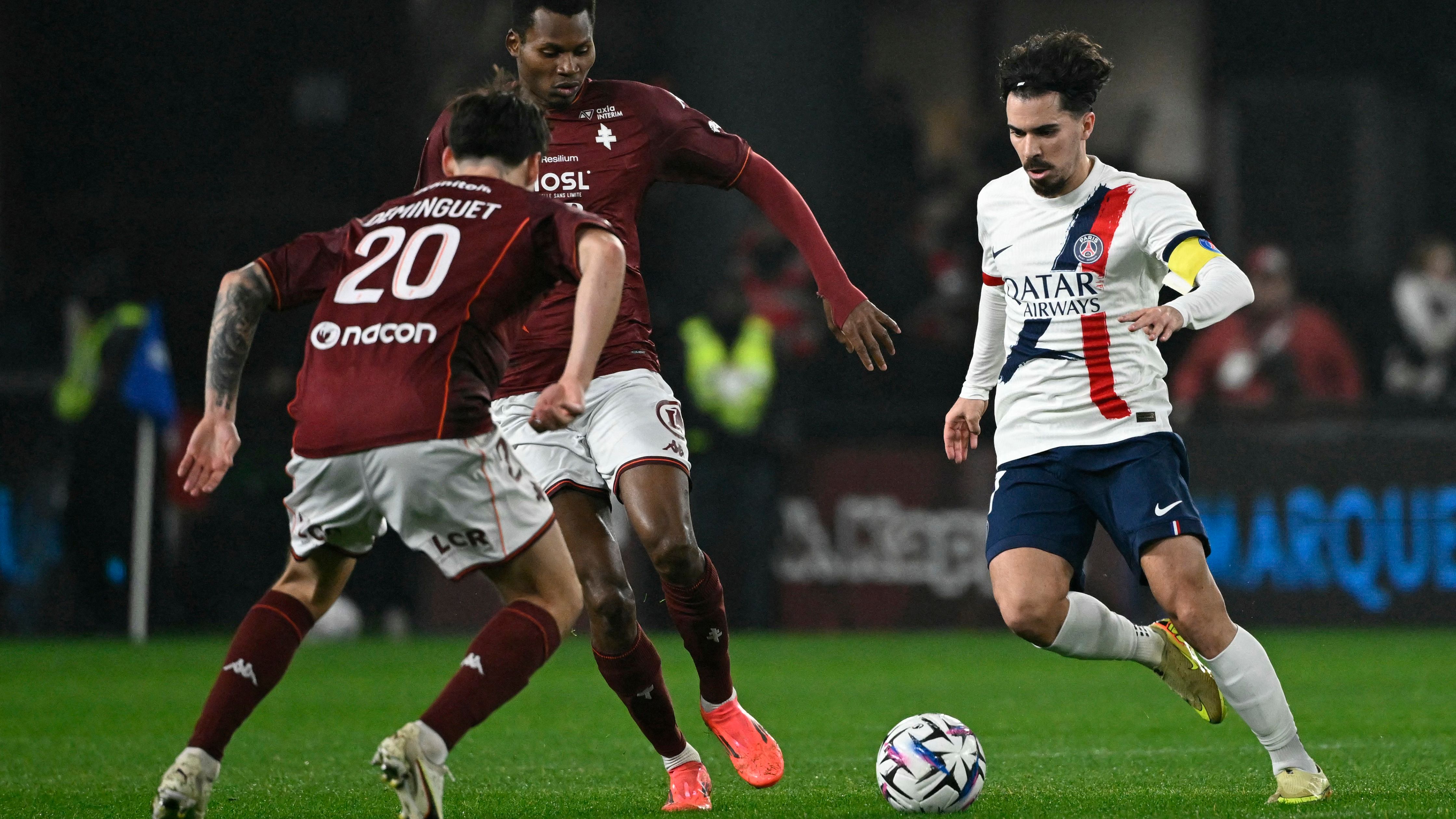 FBL-FRA-LIGUE1-METZ-PSG