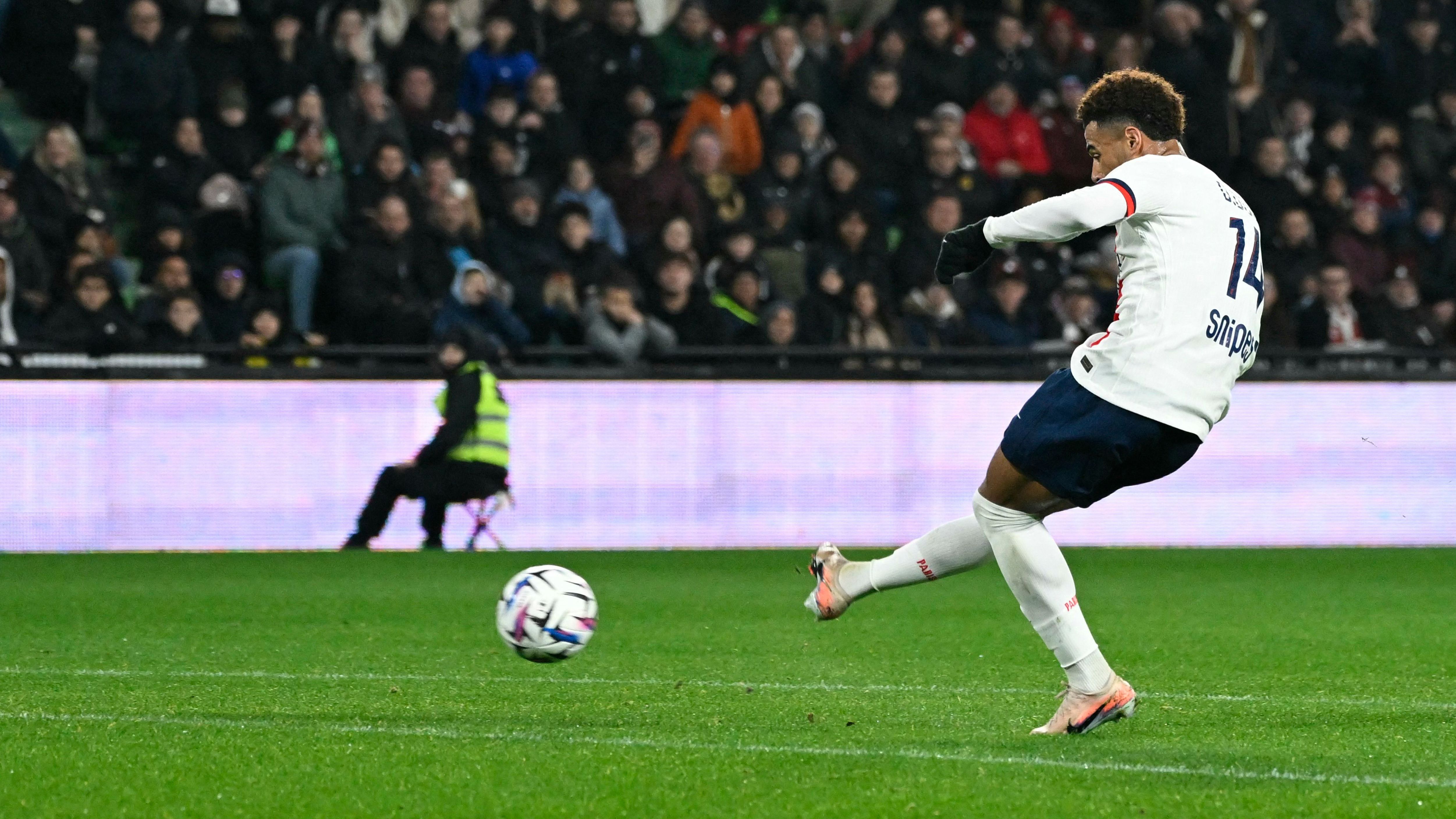 FBL-FRA-LIGUE1-METZ-PSG
