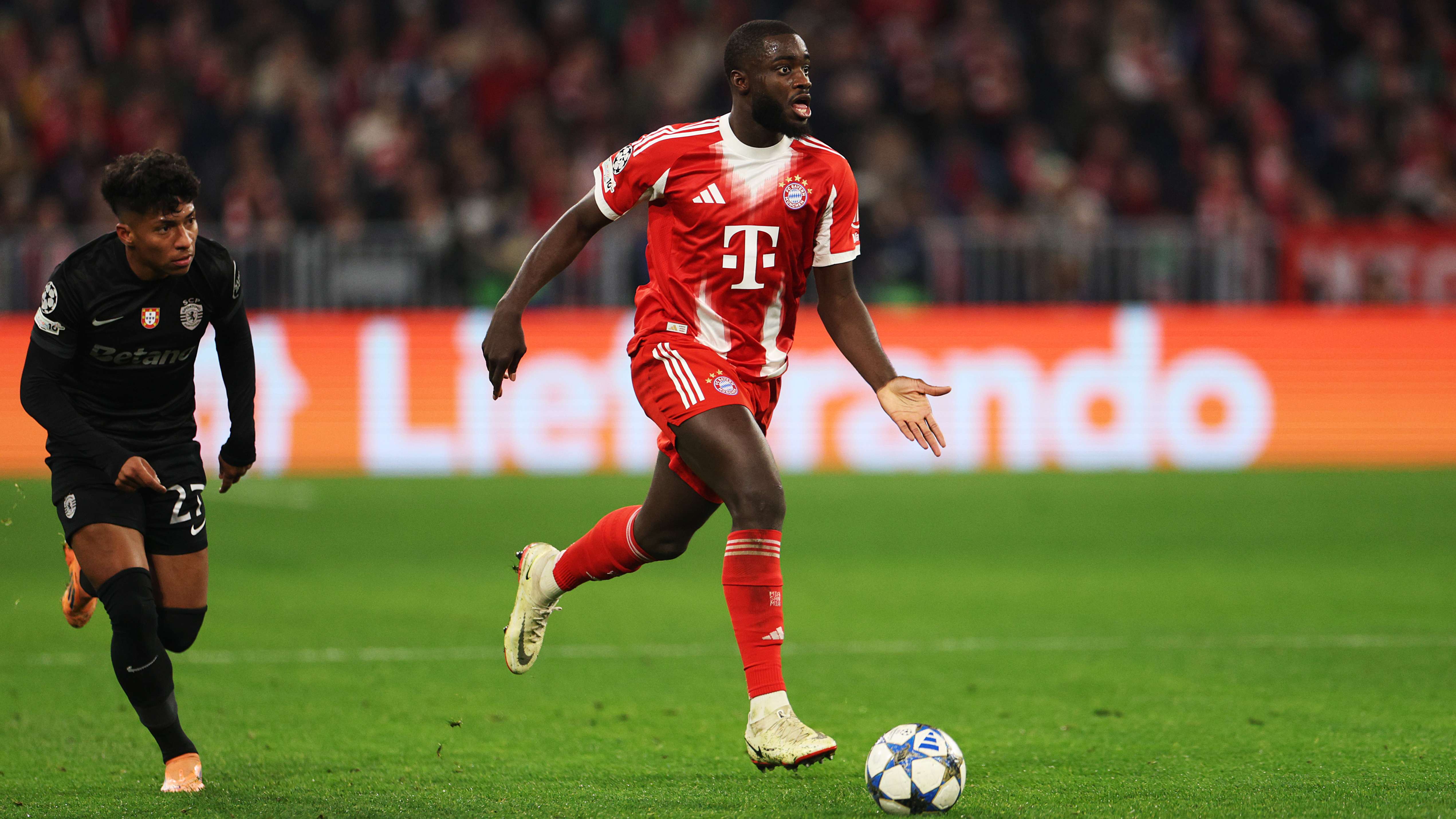 FC Bayern München v Sporting Clube de Portugal - UEFA Champions League 2025/26 League Phase MD6