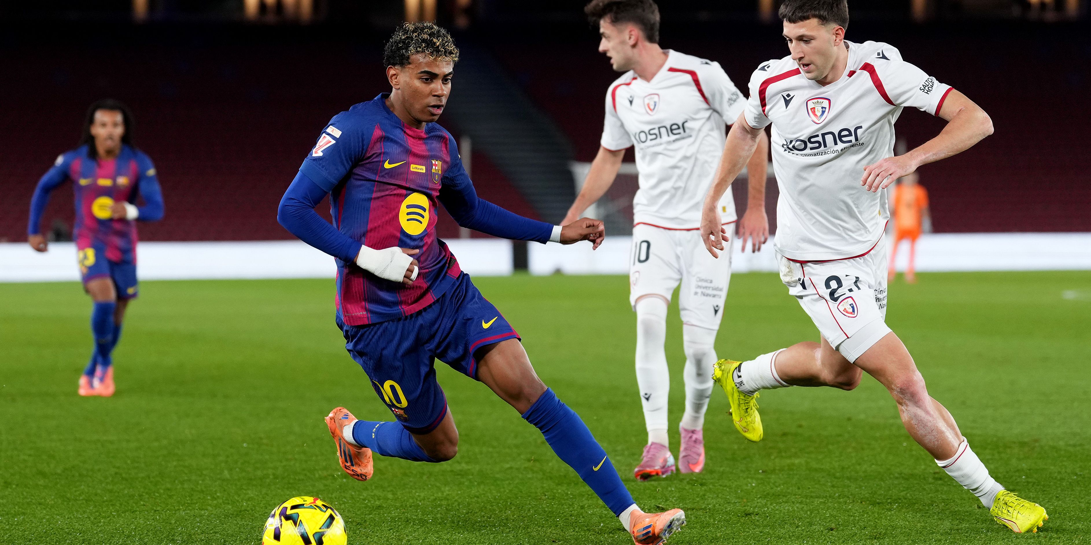 FC Barcelona v CA Osasuna - LaLiga EA Sports