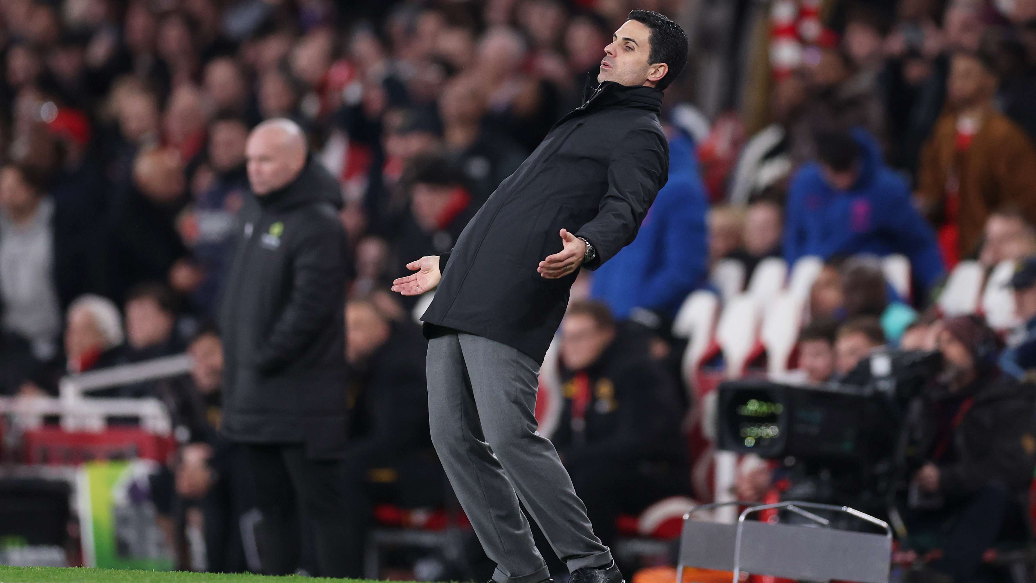 Arsenal v Wolverhampton Wanderers - Premier League