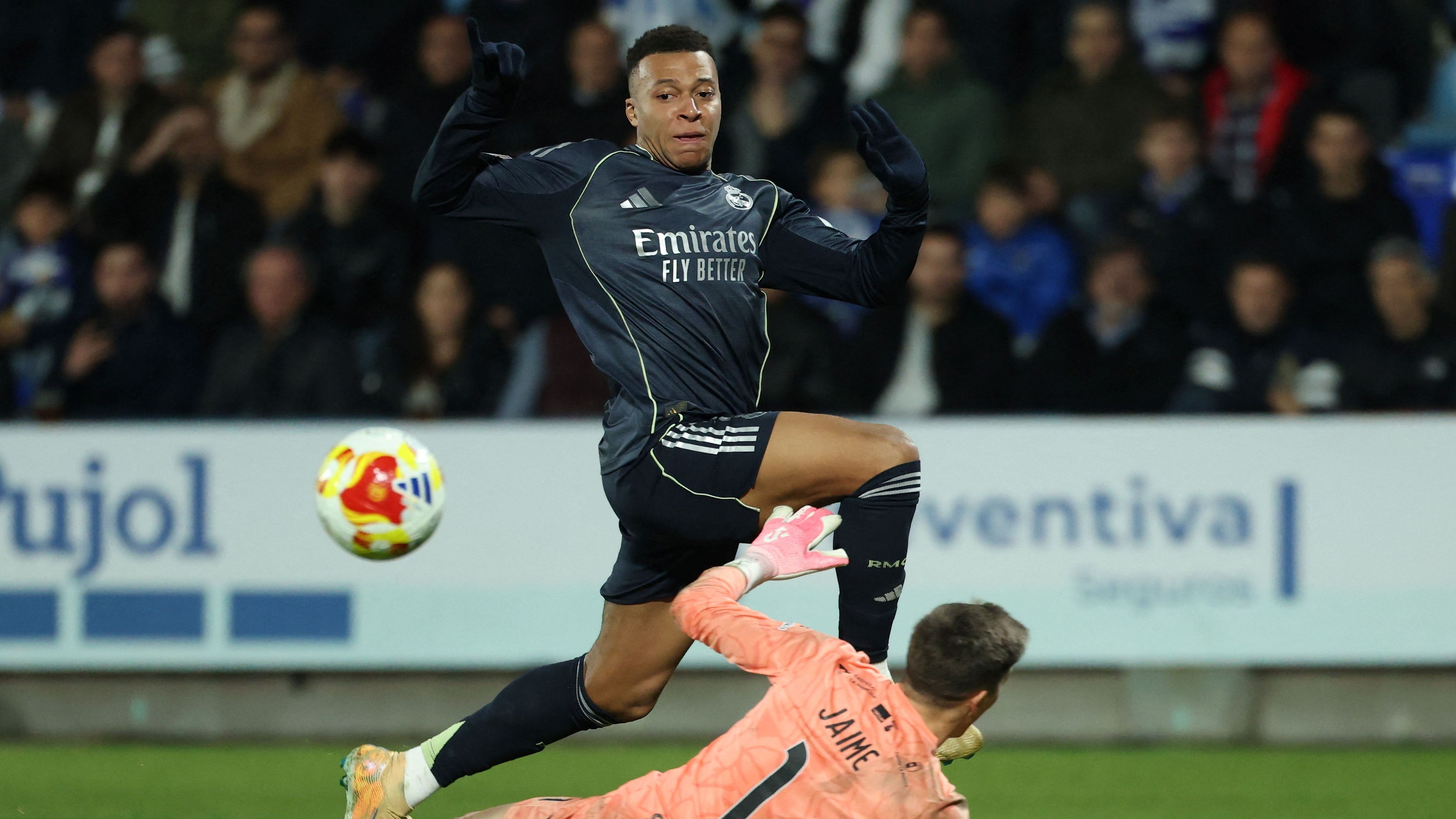 TOPSHOT-FBL-ESP-CUP-TALAVERA-REAL MADRID