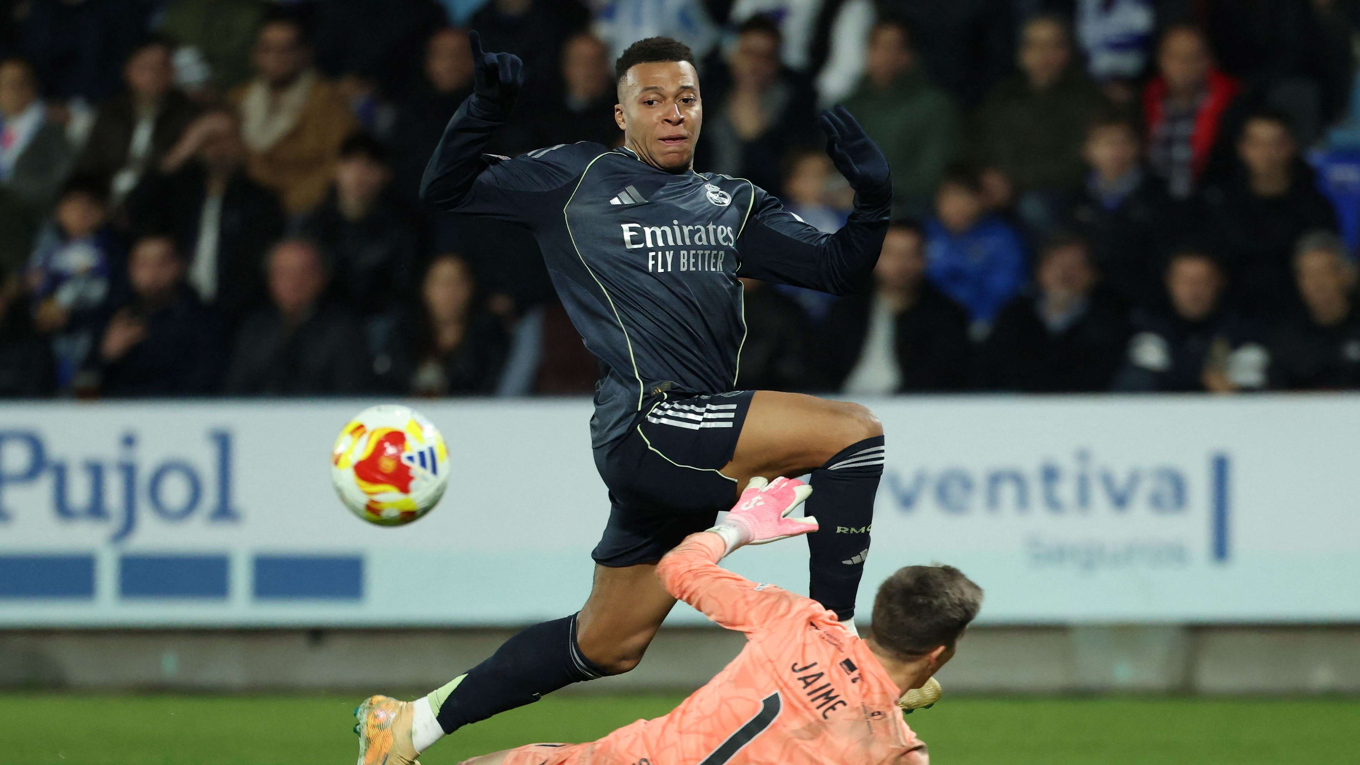 TOPSHOT-FBL-ESP-CUP-TALAVERA-REAL MADRID