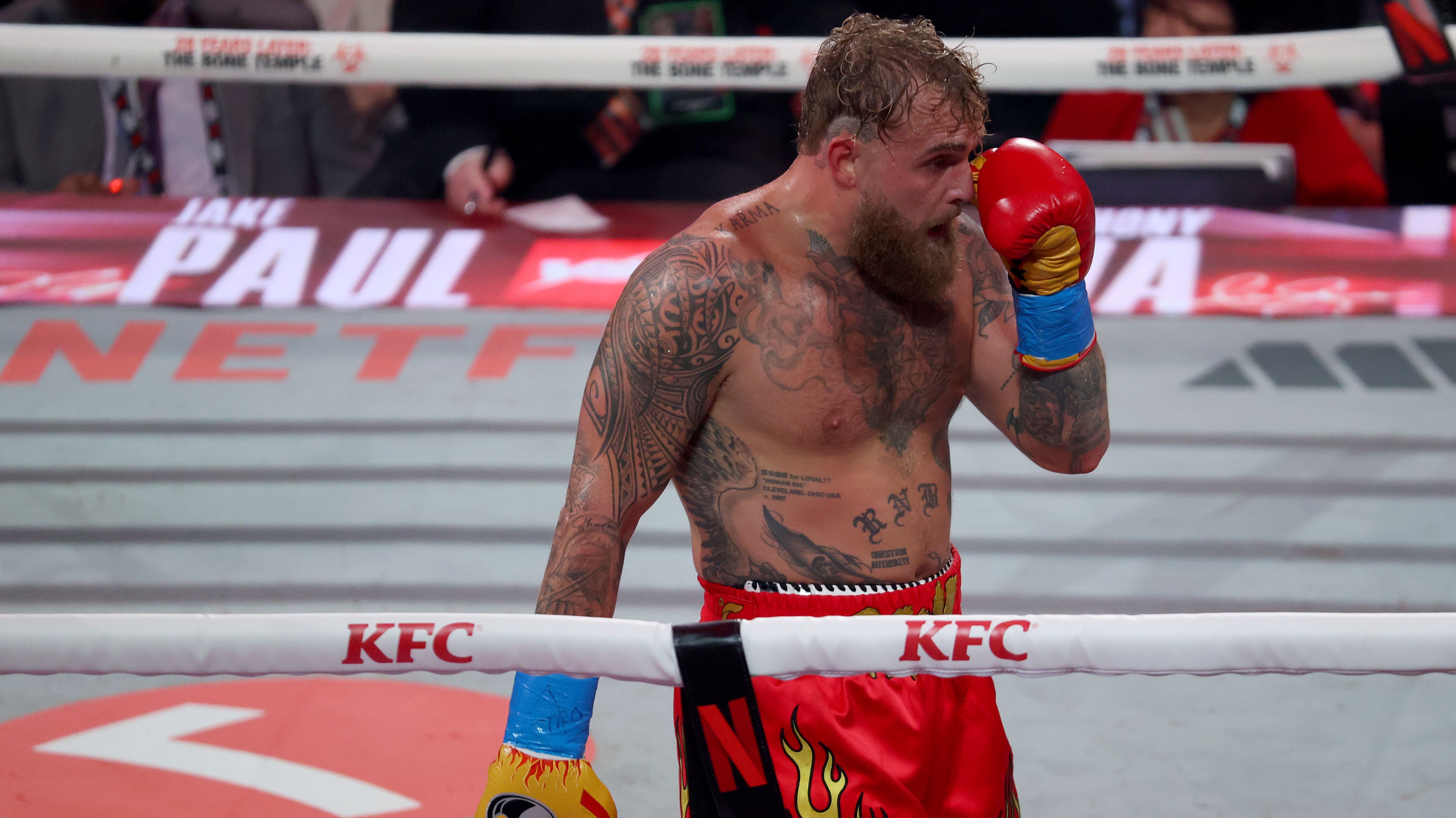 Jake Paul v Anthony Joshua