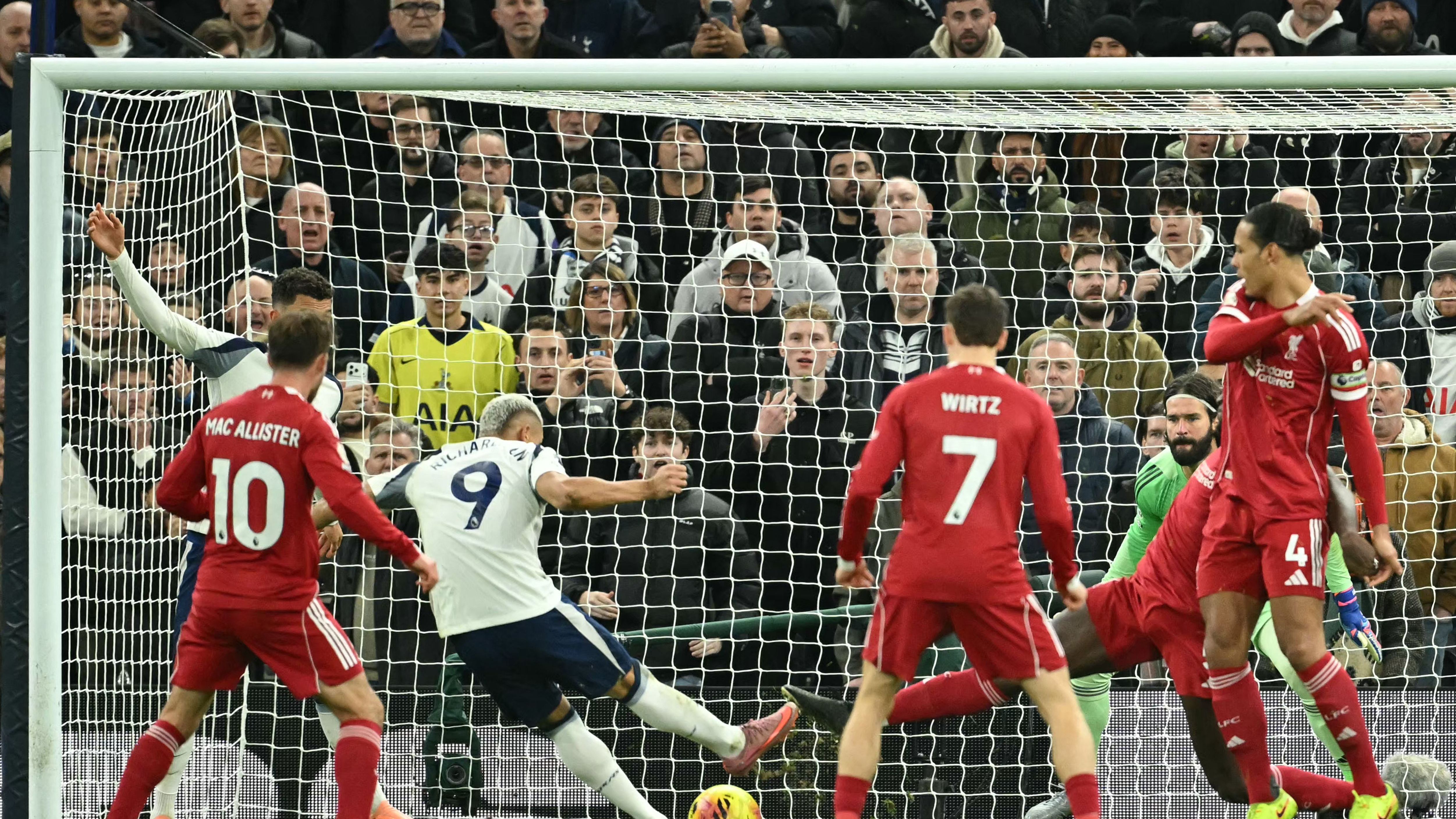 FBL-ENG-PR-TOTTENHAM-LIVERPOOL