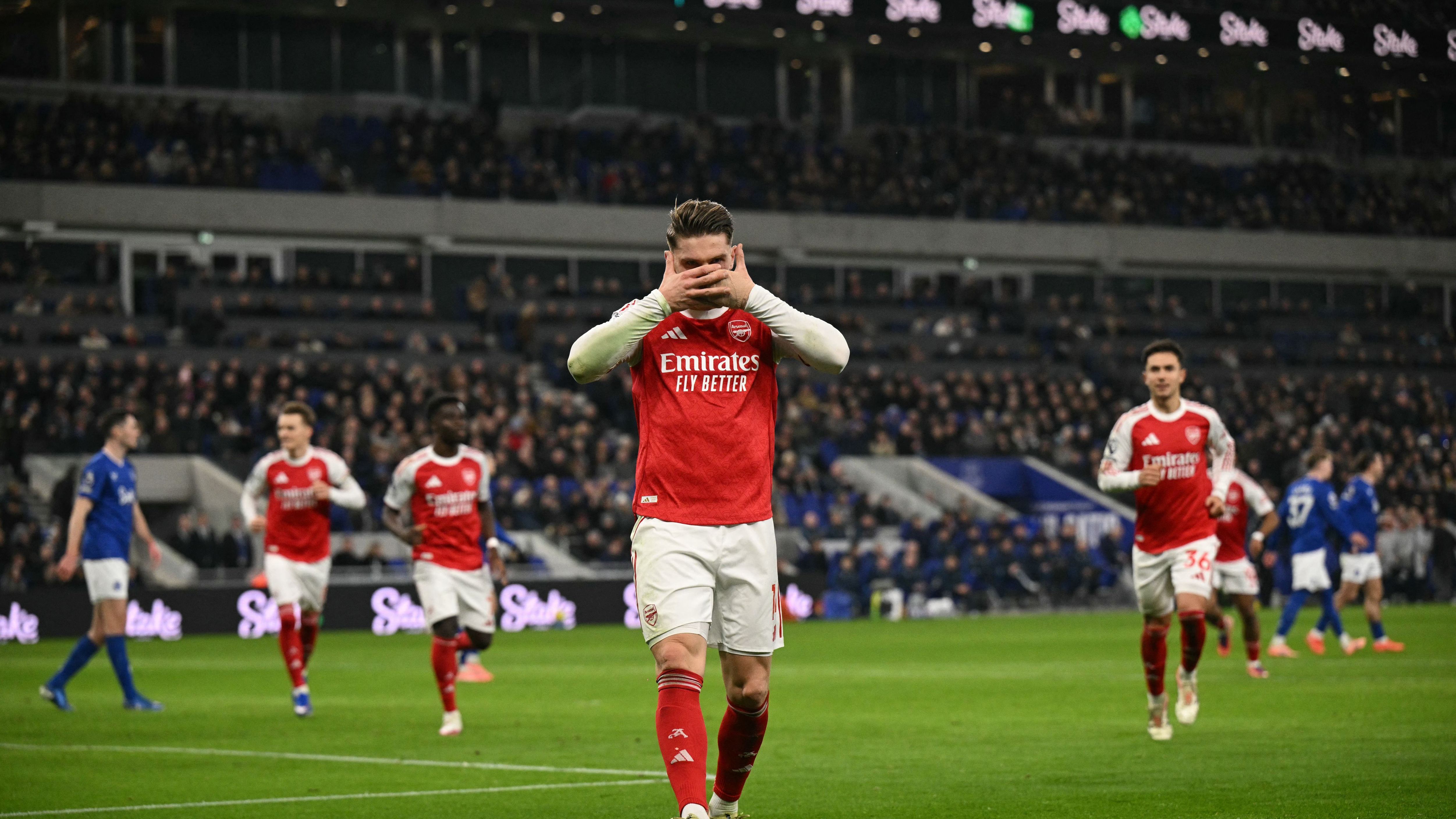 FBL-ENG-PR-EVERTON-ARSENAL