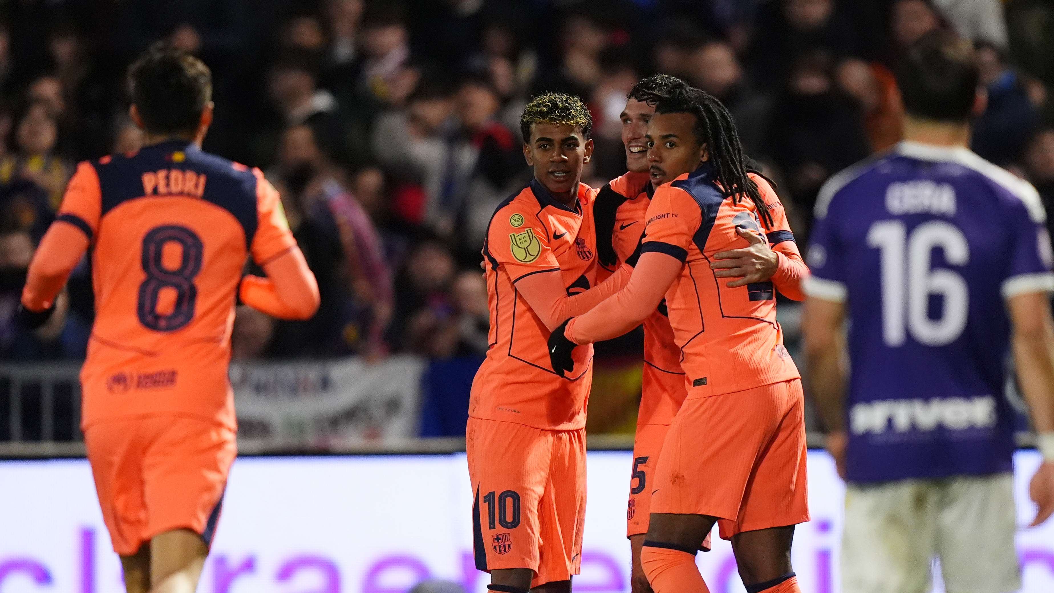 CD Guadalajara v FC Barcelona - Copa del Rey