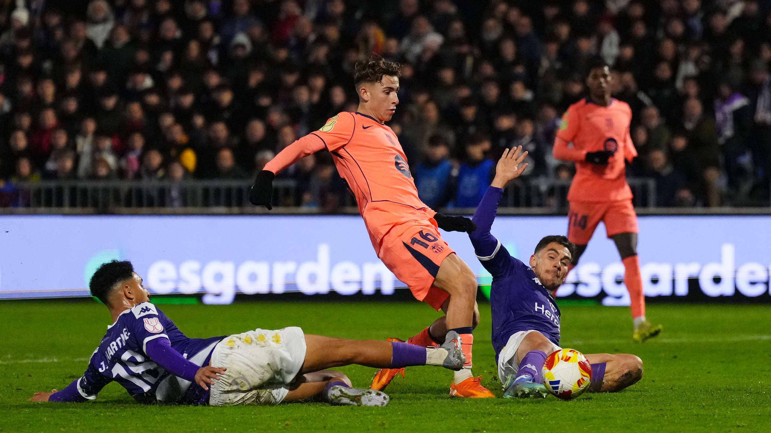 CD Guadalajara v FC Barcelona - Copa del Rey