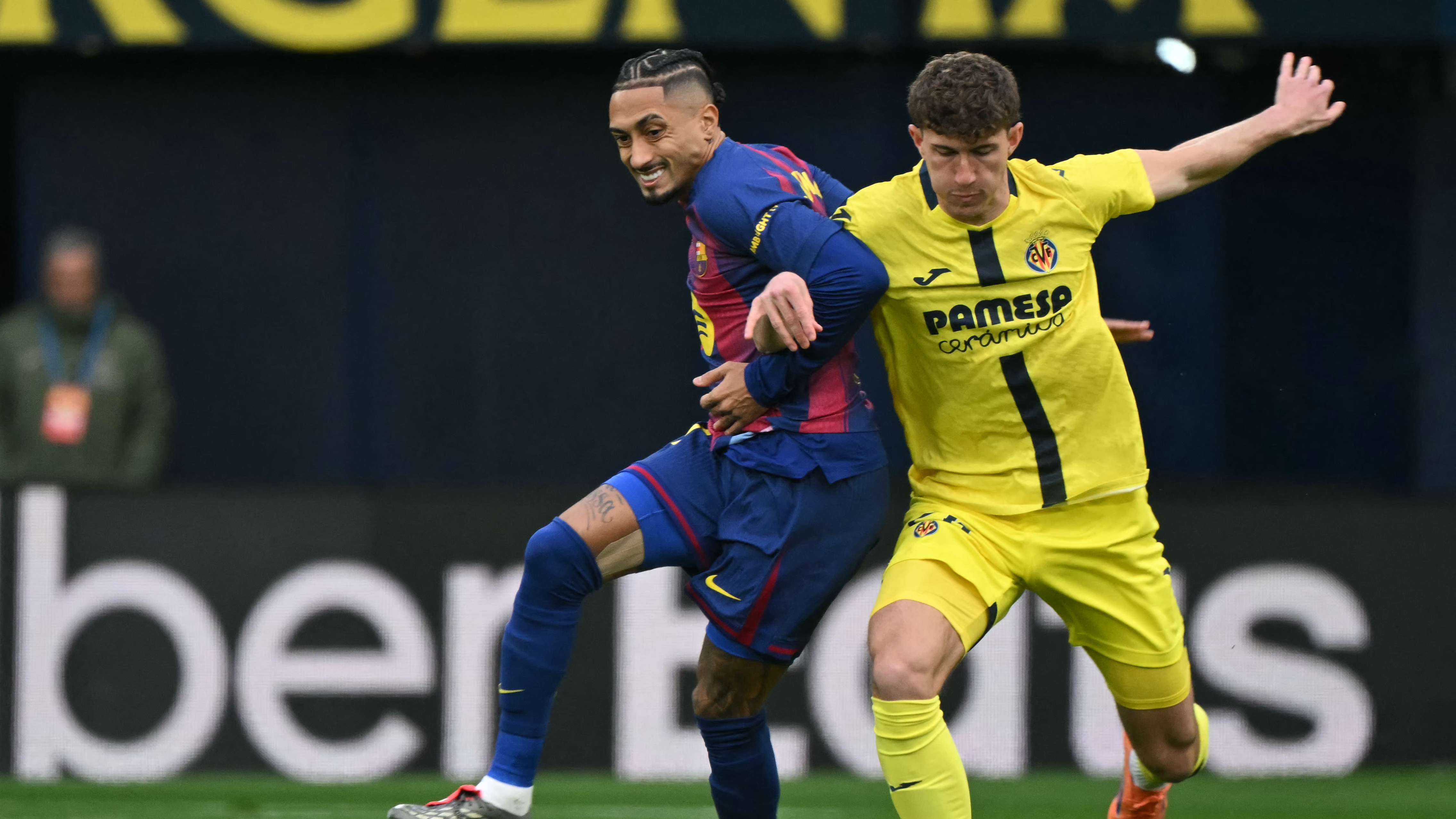 FBL-ESP-LIGA-VILLARREAL-BARCELONA