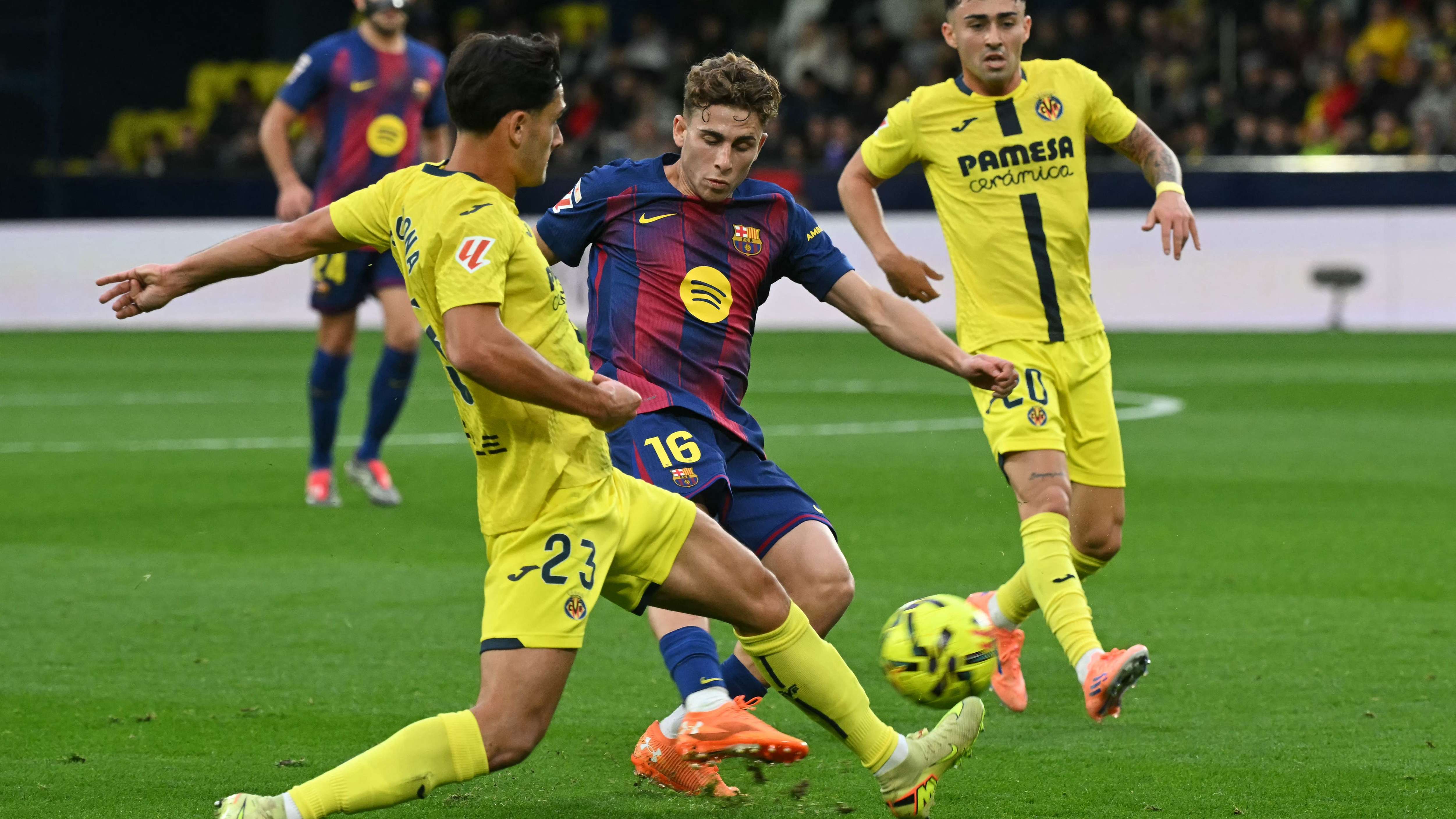 FBL-ESP-LIGA-VILLARREAL-BARCELONA