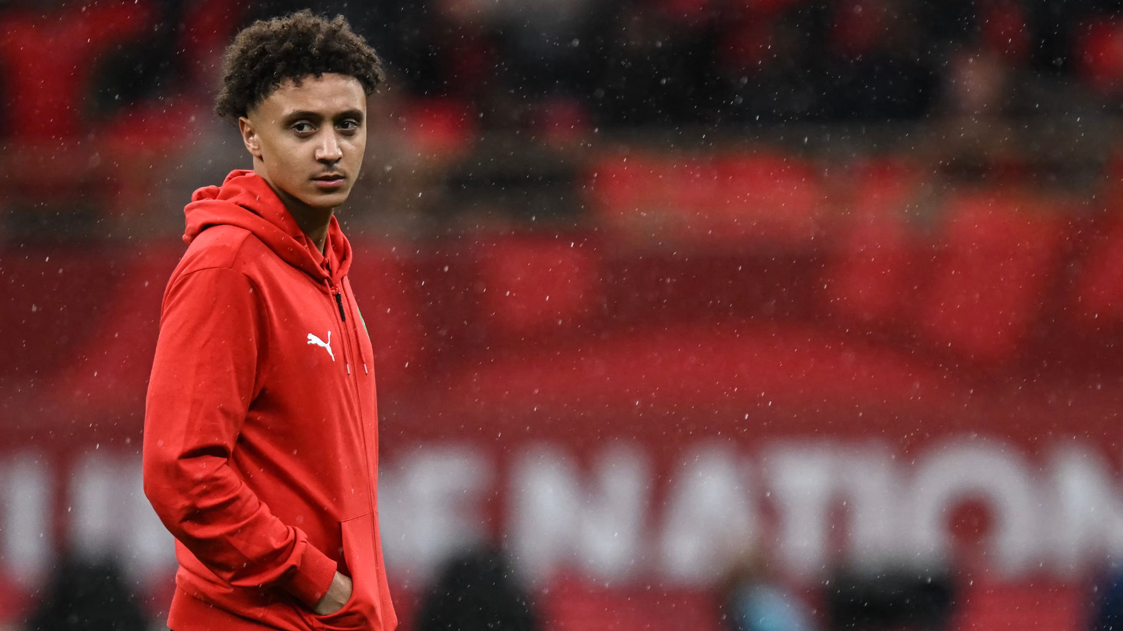 لاعب ليفركوزن إلياس بن صغير يعتذر بعد تفاعله مع احتفالات السنغال المثيرة للجدل