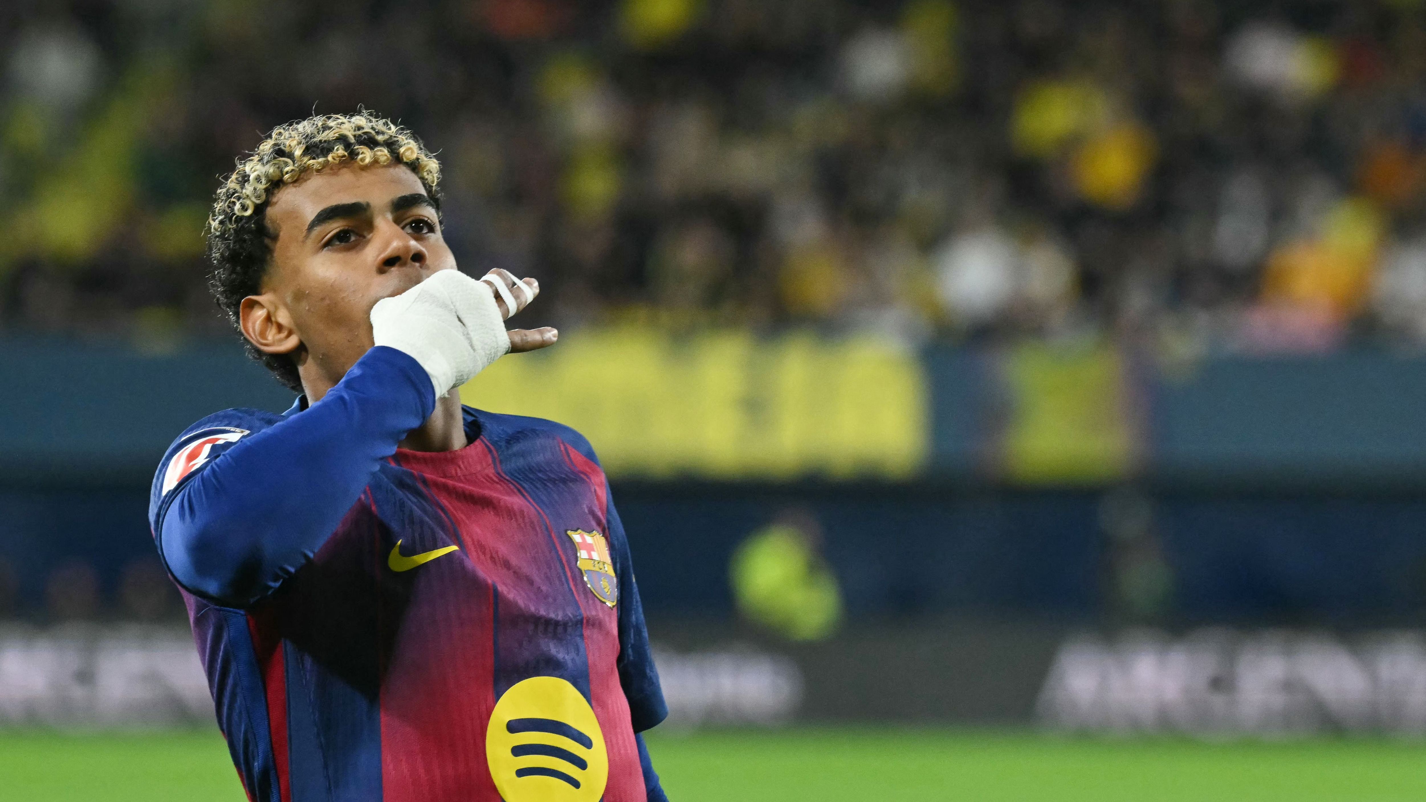 FBL-ESP-LIGA-VILLARREAL-BARCELONA