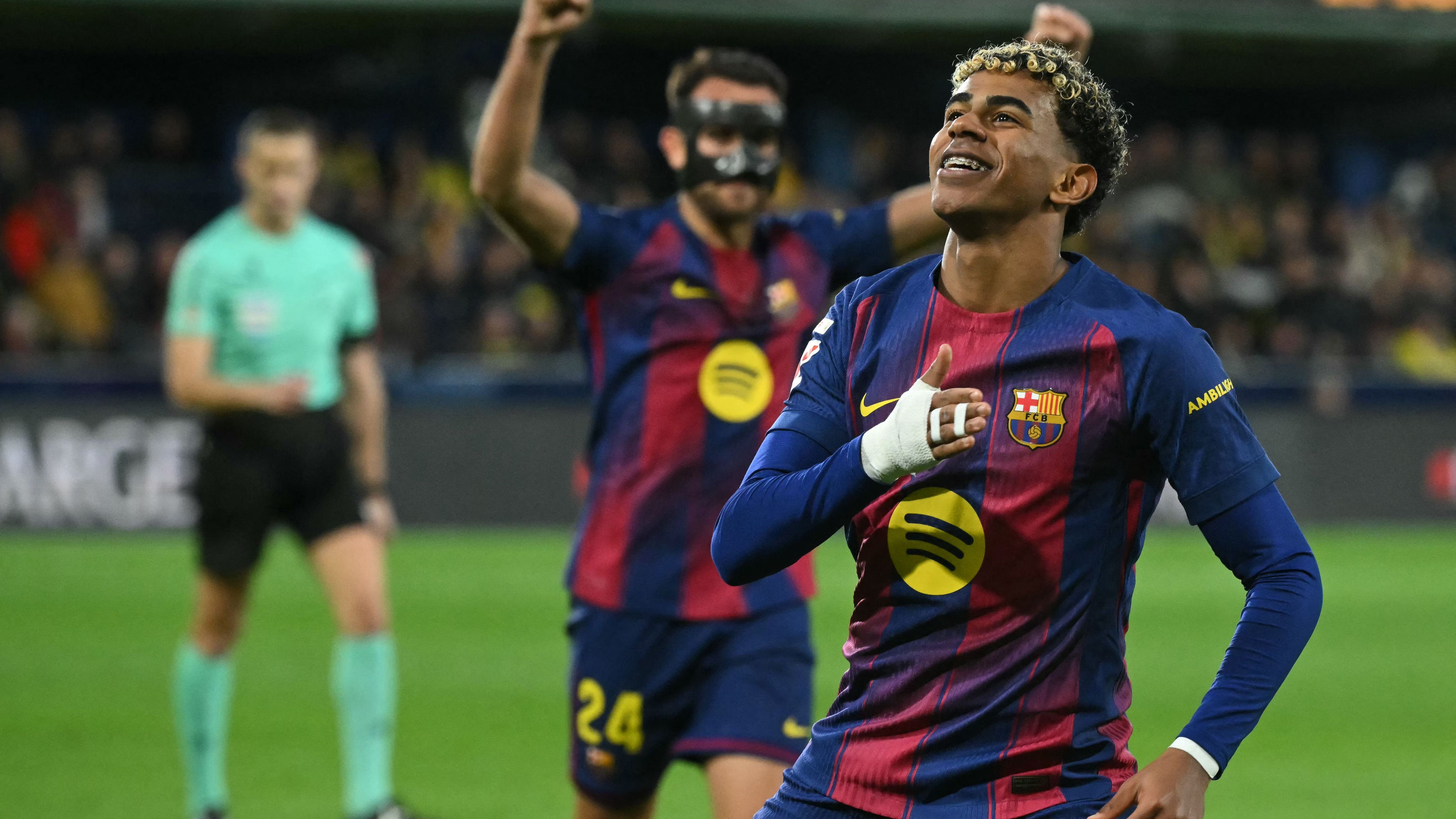 FBL-ESP-LIGA-VILLARREAL-BARCELONA