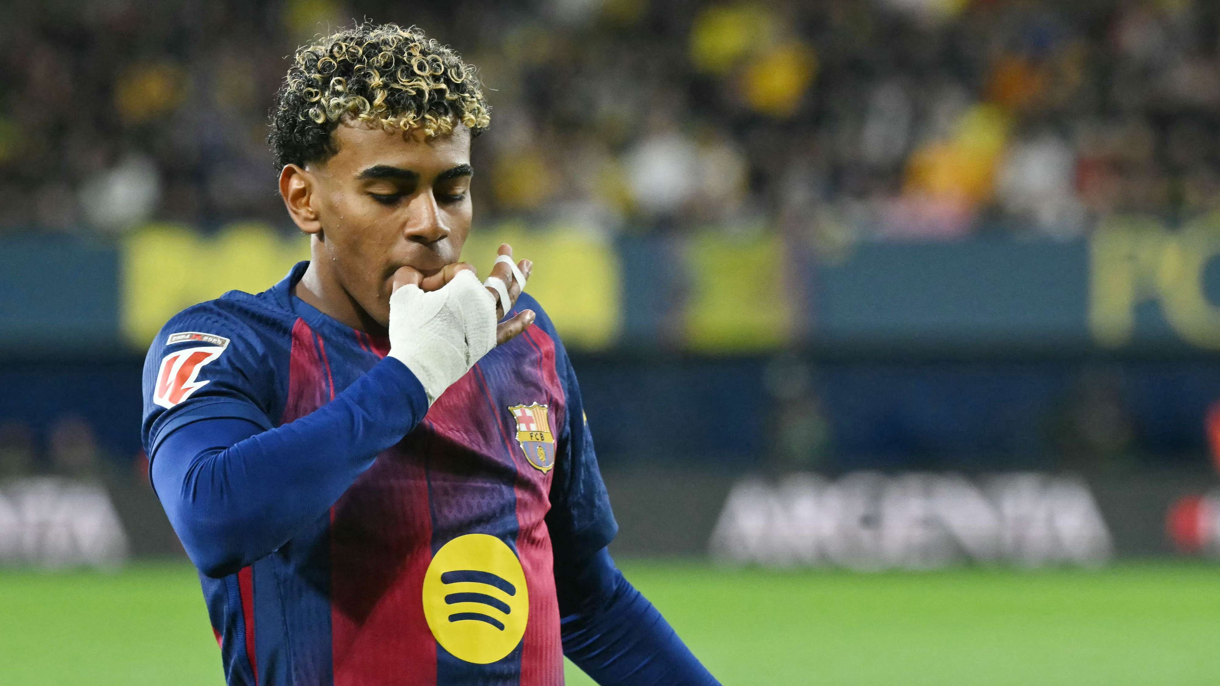 FBL-ESP-LIGA-VILLARREAL-BARCELONA