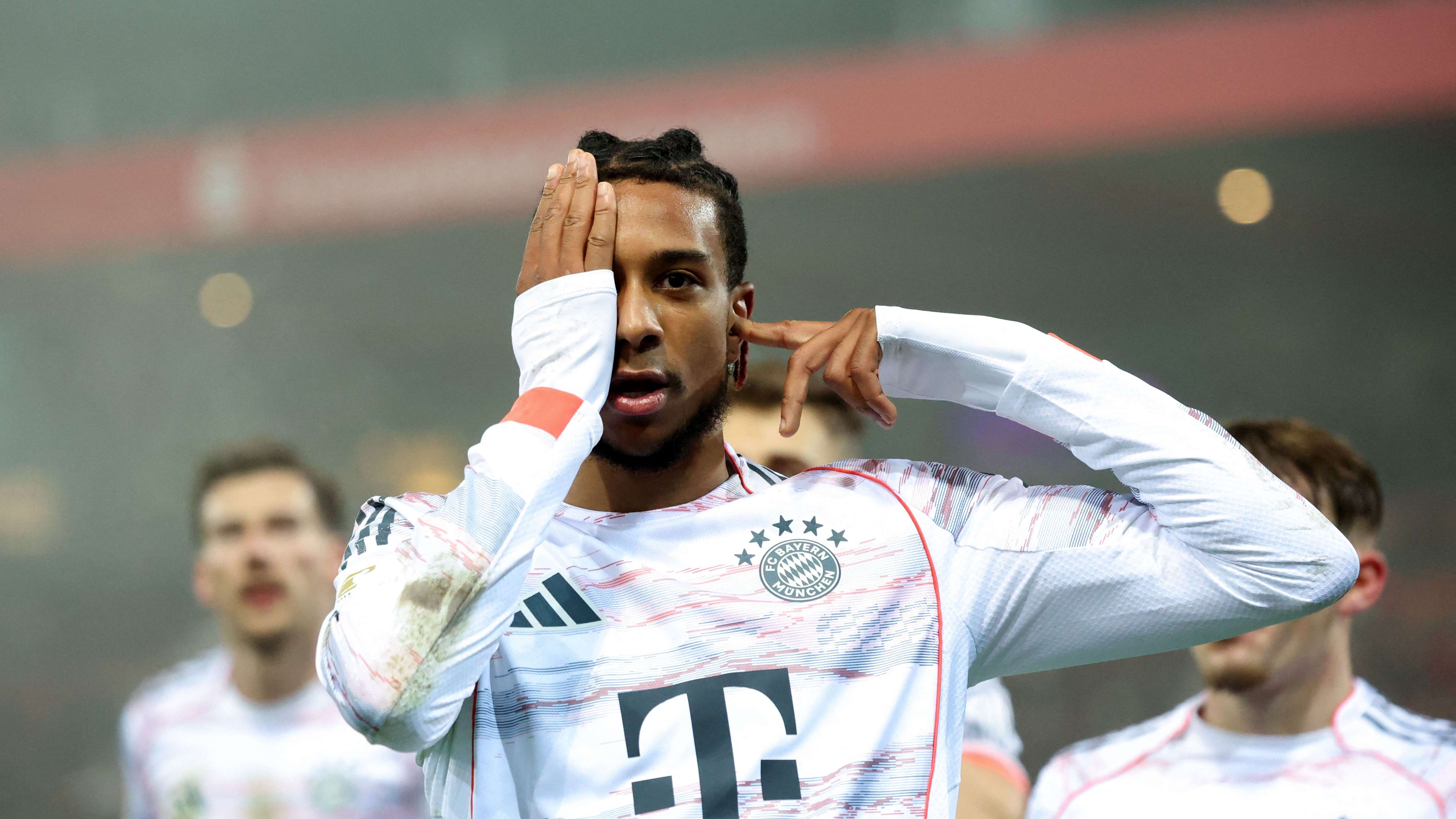 TOPSHOT-FBL-GER-BUNDESLIGA-HEIDENHEIM-BAYERN MUNICH