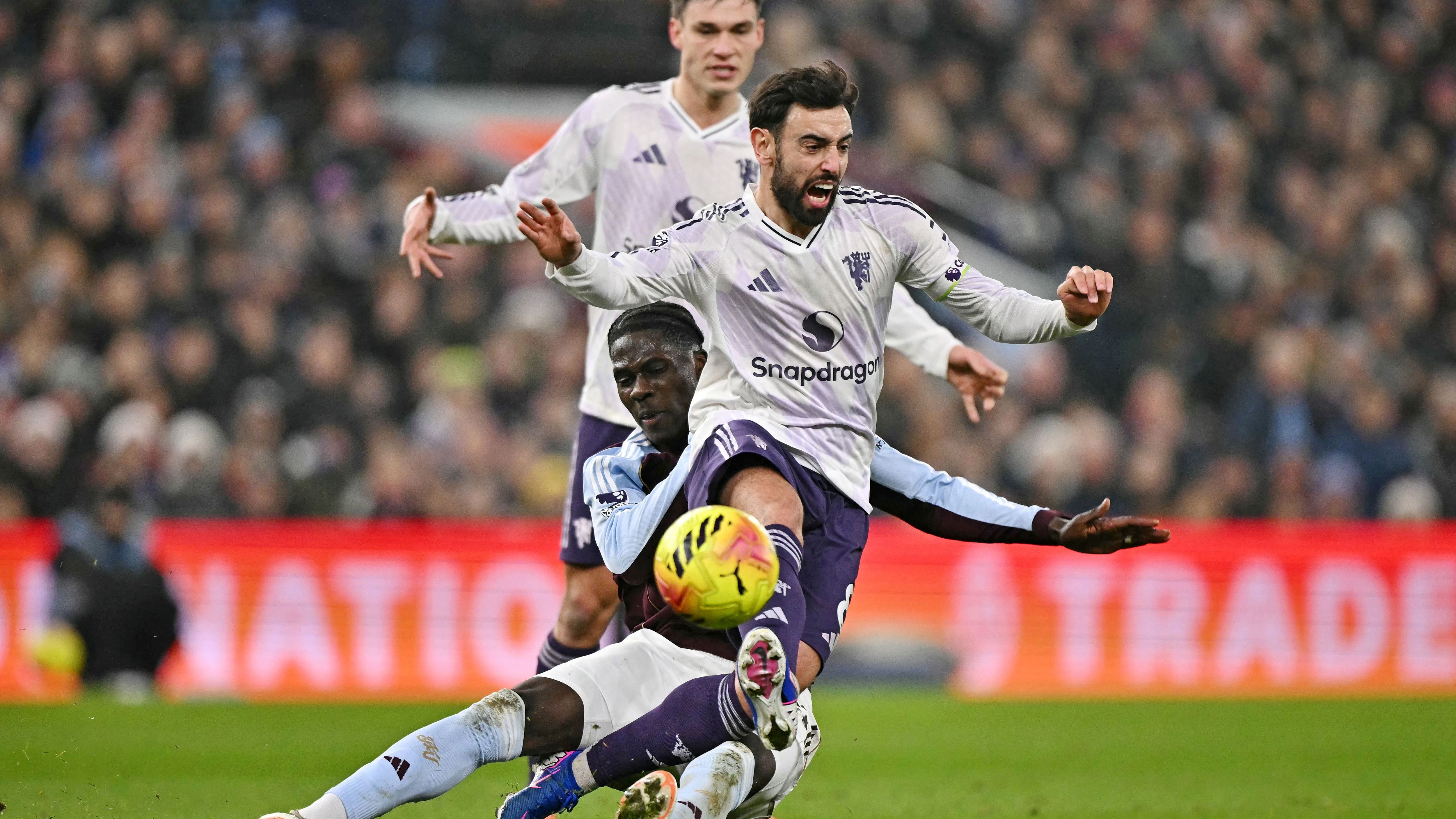 FBL-ENG-PR-ASTON VILLA-MAN UTD