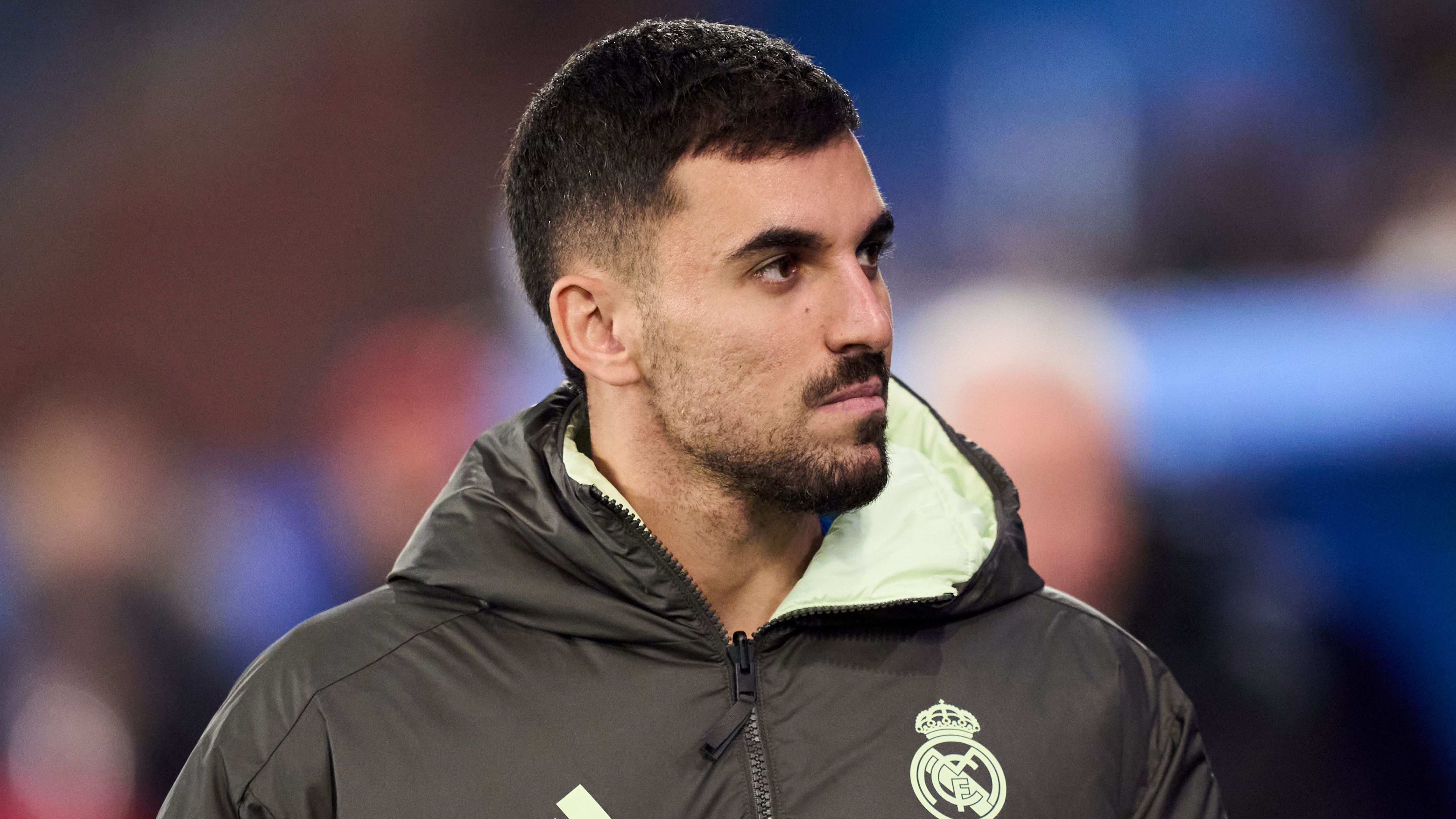 Dani Ceballos allenamento da portiere prima del derby Real Madrid-Atlético a Jeddah