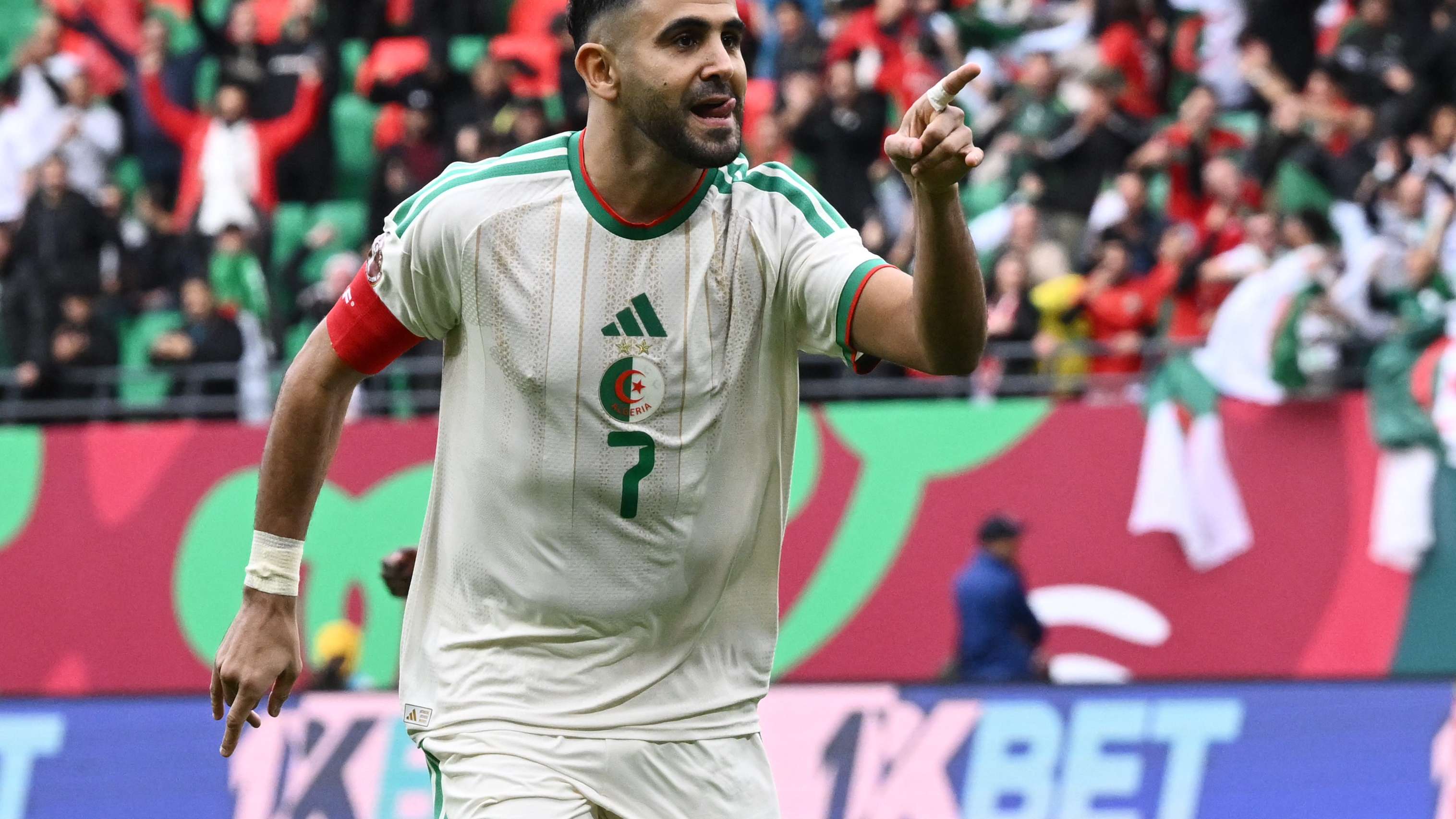 FBL-AFR-2025-MATCH 09-DZA-SDN