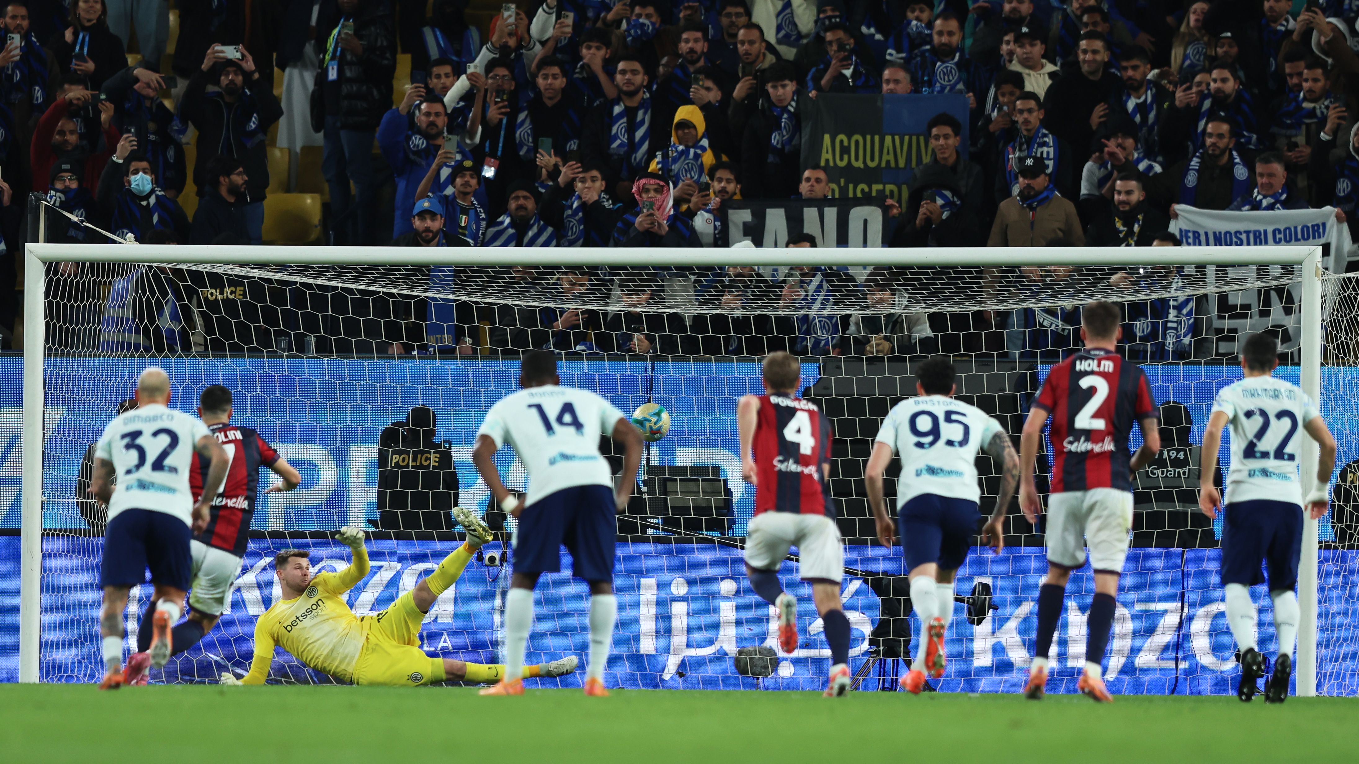 Bologna FC 1909 v FC Internazionale - Supercoppa Italiana Semifinal