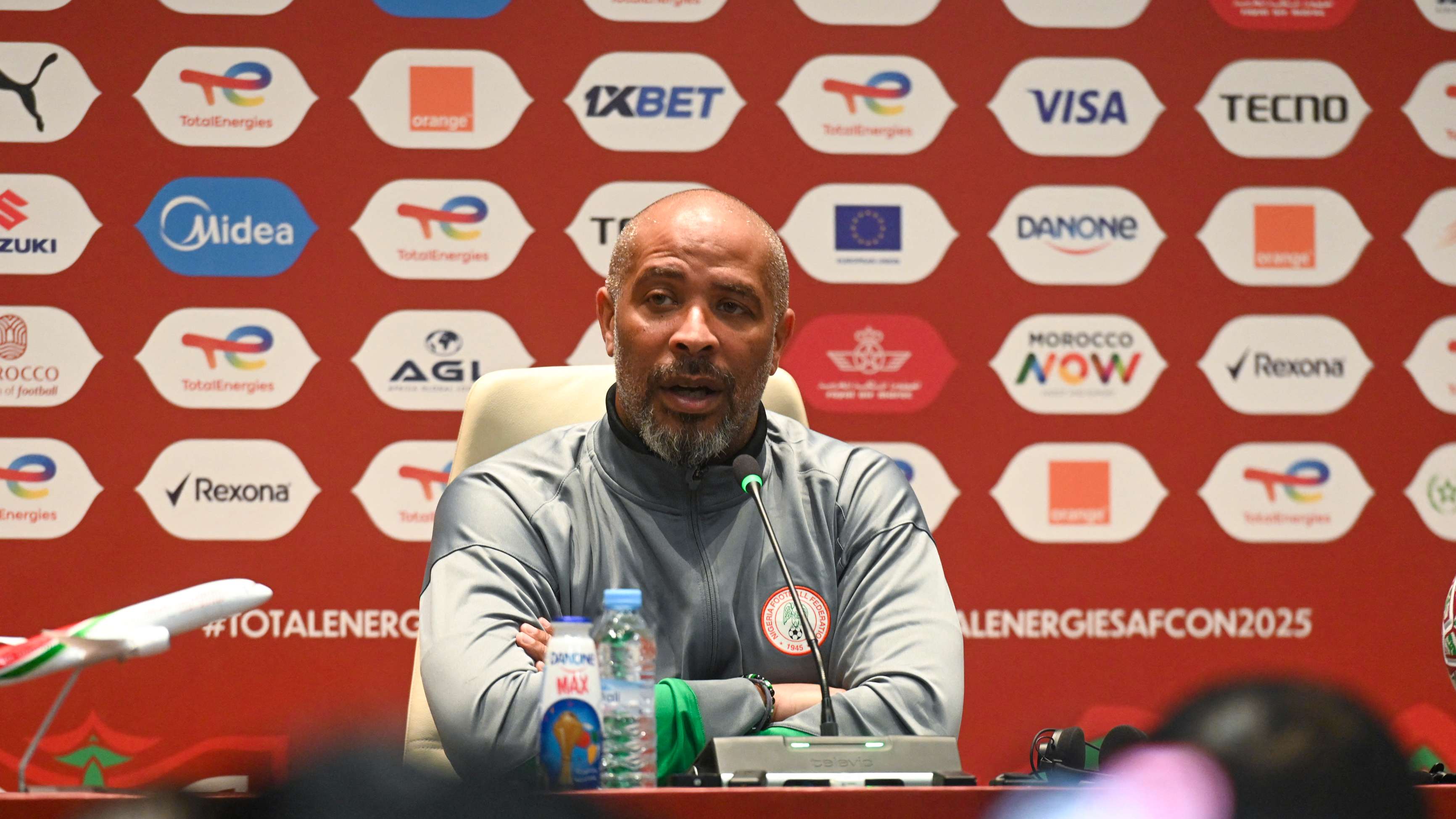 CONFERANCE-MATCH17-NIG-TUN