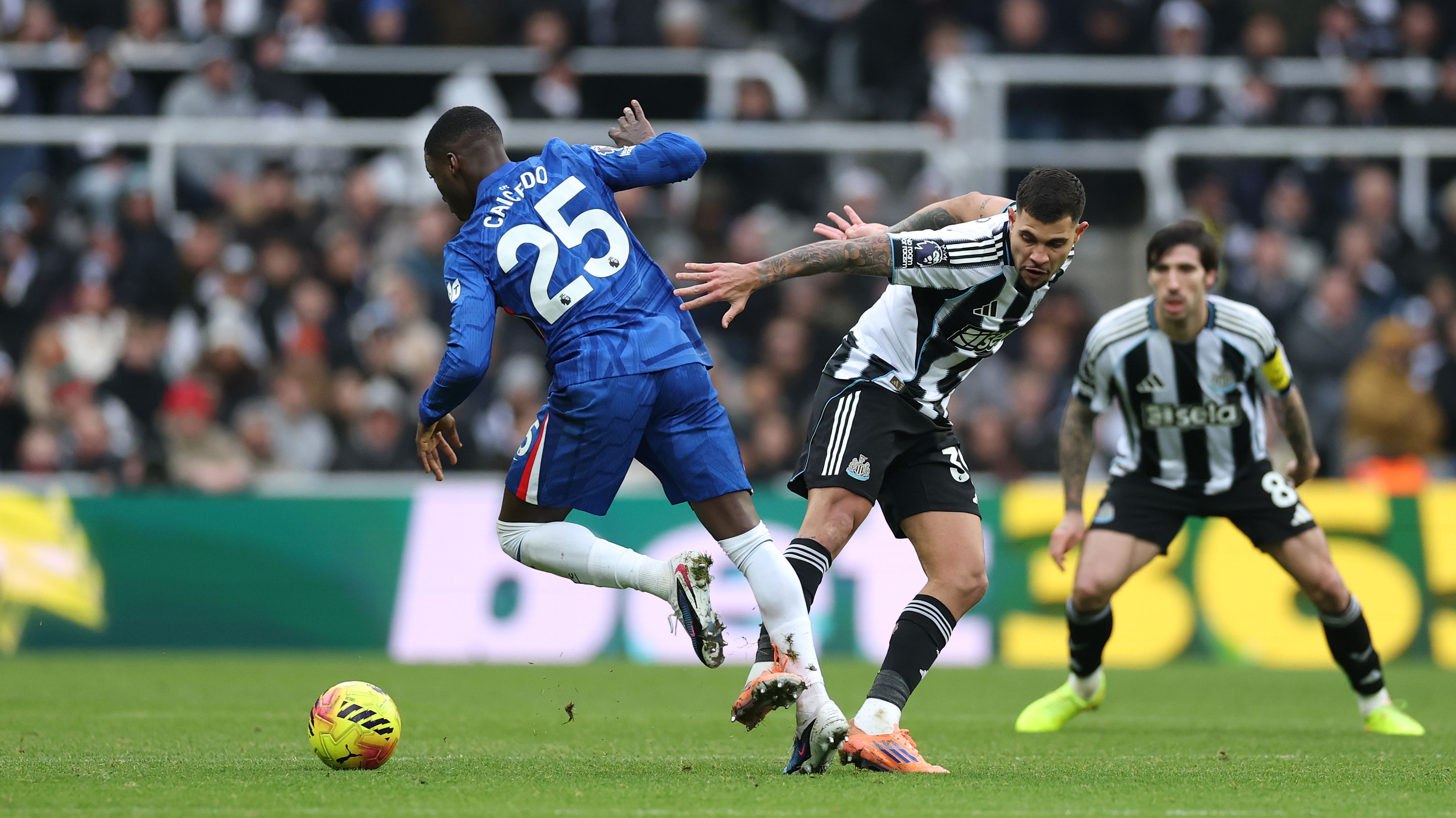 Newcastle United v Chelsea - Premier League