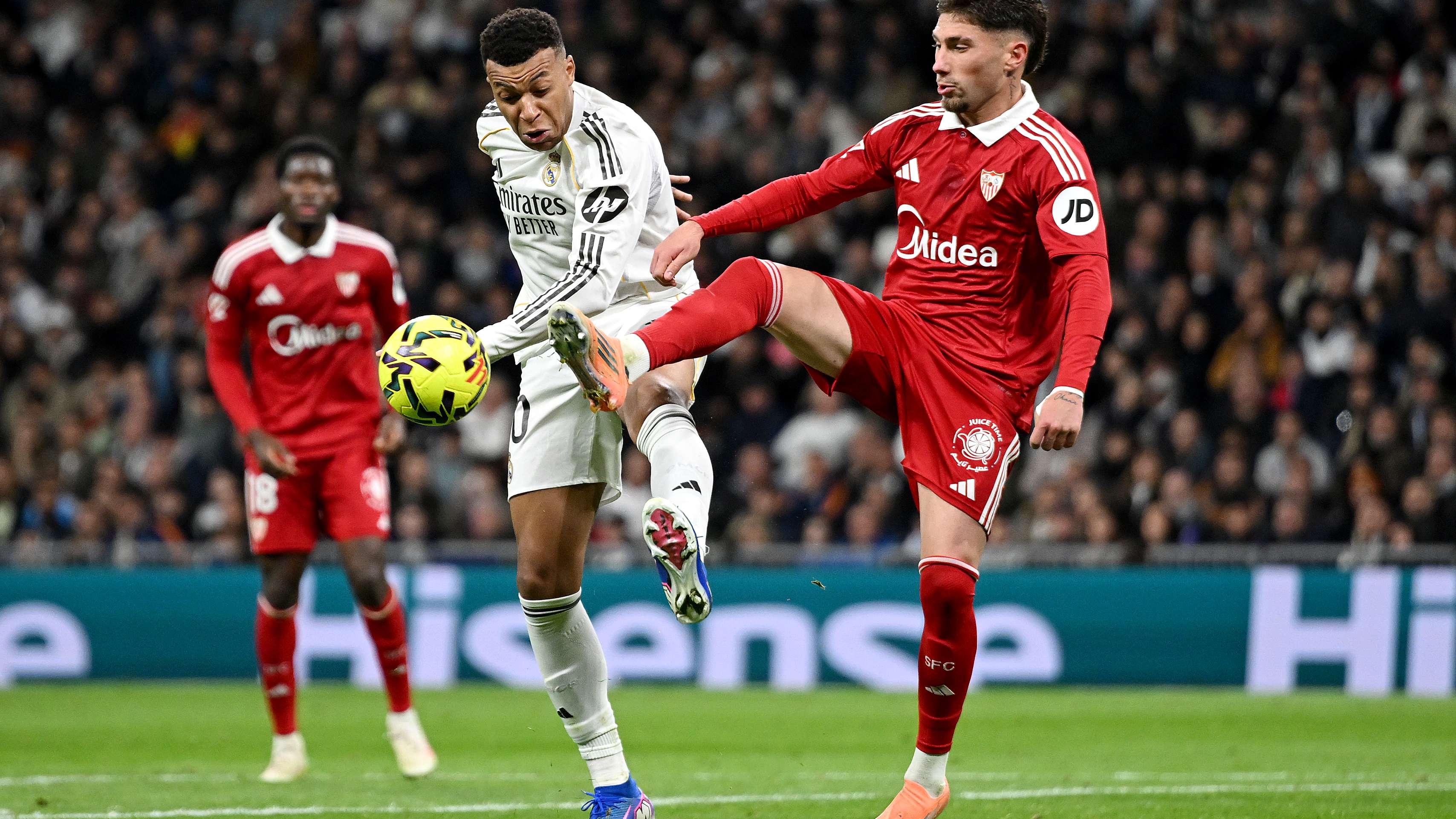 Real Madrid CF v Sevilla FC - LaLiga EA Sports